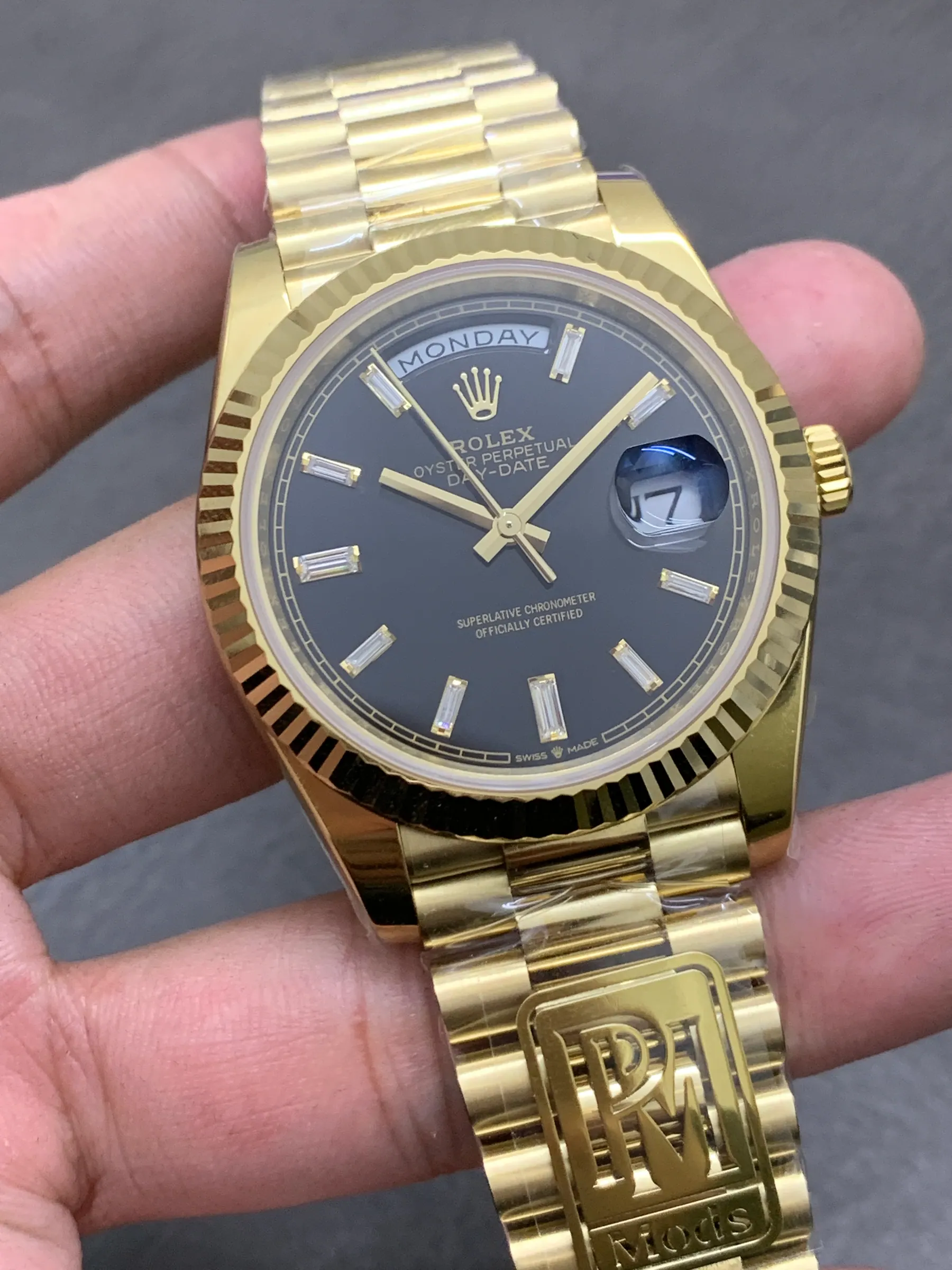 PPM l 单表耳3255 含陶瓷管 l 40 l 日历星期 Day-date 209g