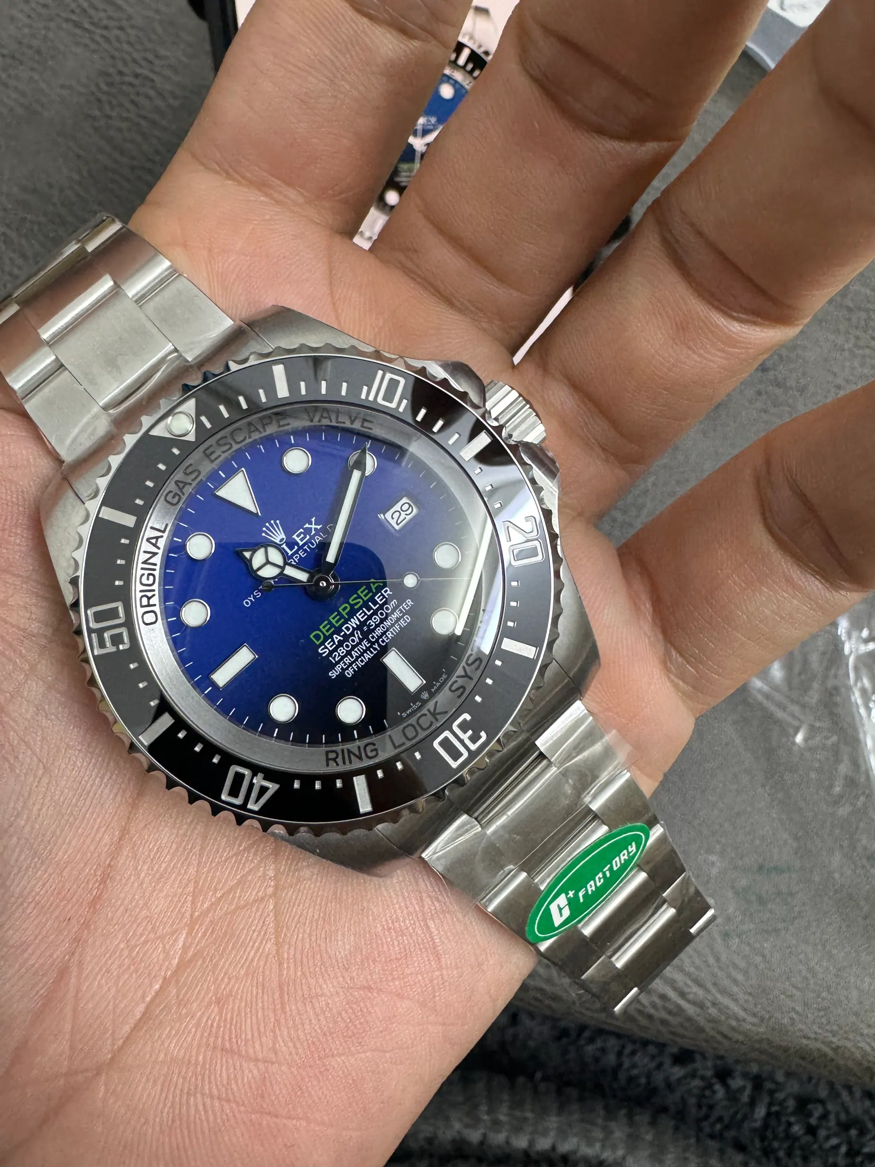 C+｜3235 机芯｜44mm｜劳力士深海型｜136660