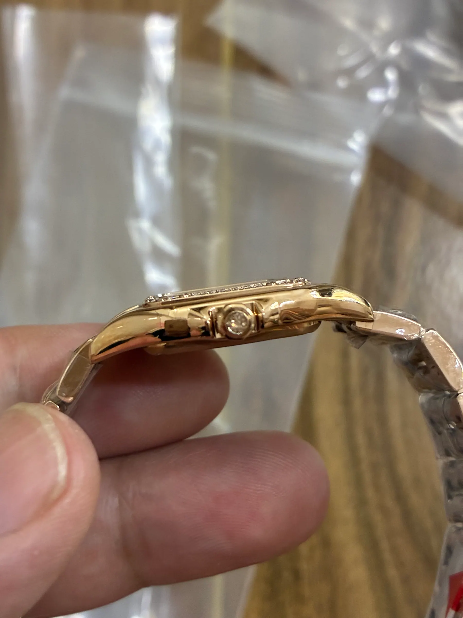 BV | 石英机芯 l 23mm x 30mm l 卡地亚潘多拉 small W3PN0014