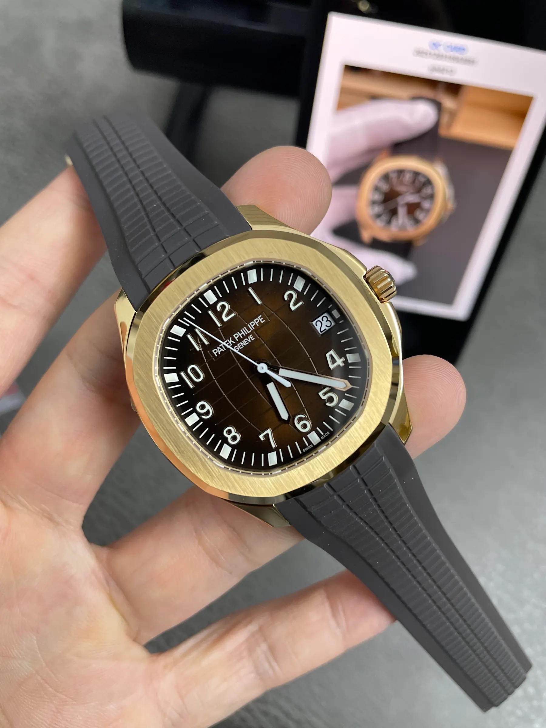3K | 330机芯 l 40mm l 百达翡丽 Aquanaut 5167R