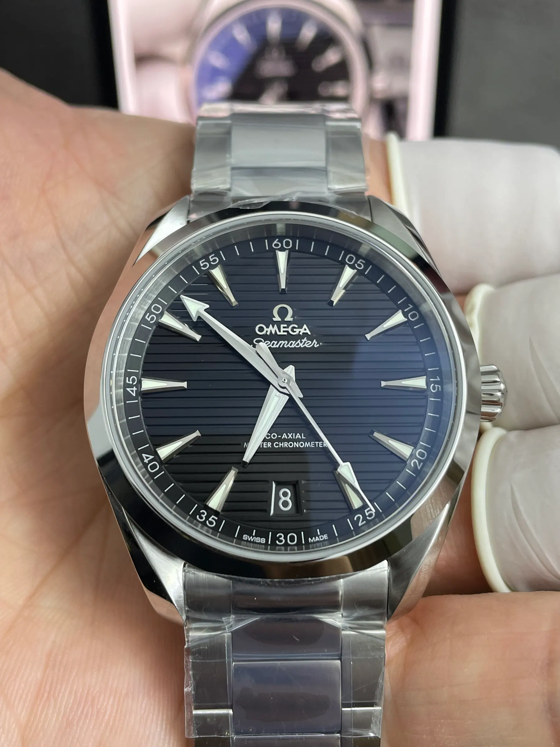 VS l 8900机芯 l 41mm l 海马系列 Aqua Terra 150M