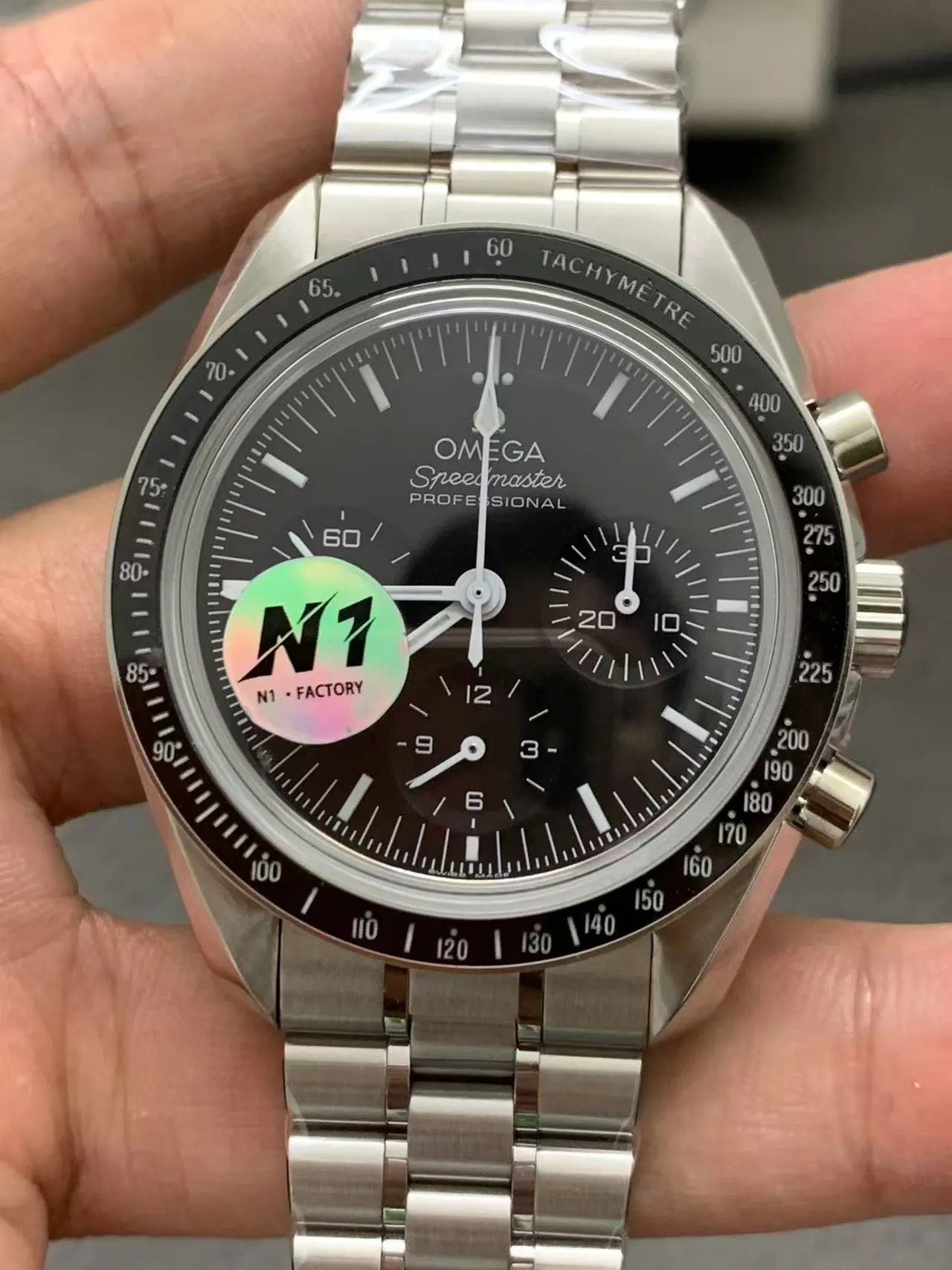 N1 l 3861 l 42毫米 l 欧米茄超霸月球表专业款 310.60.42.50.10.001