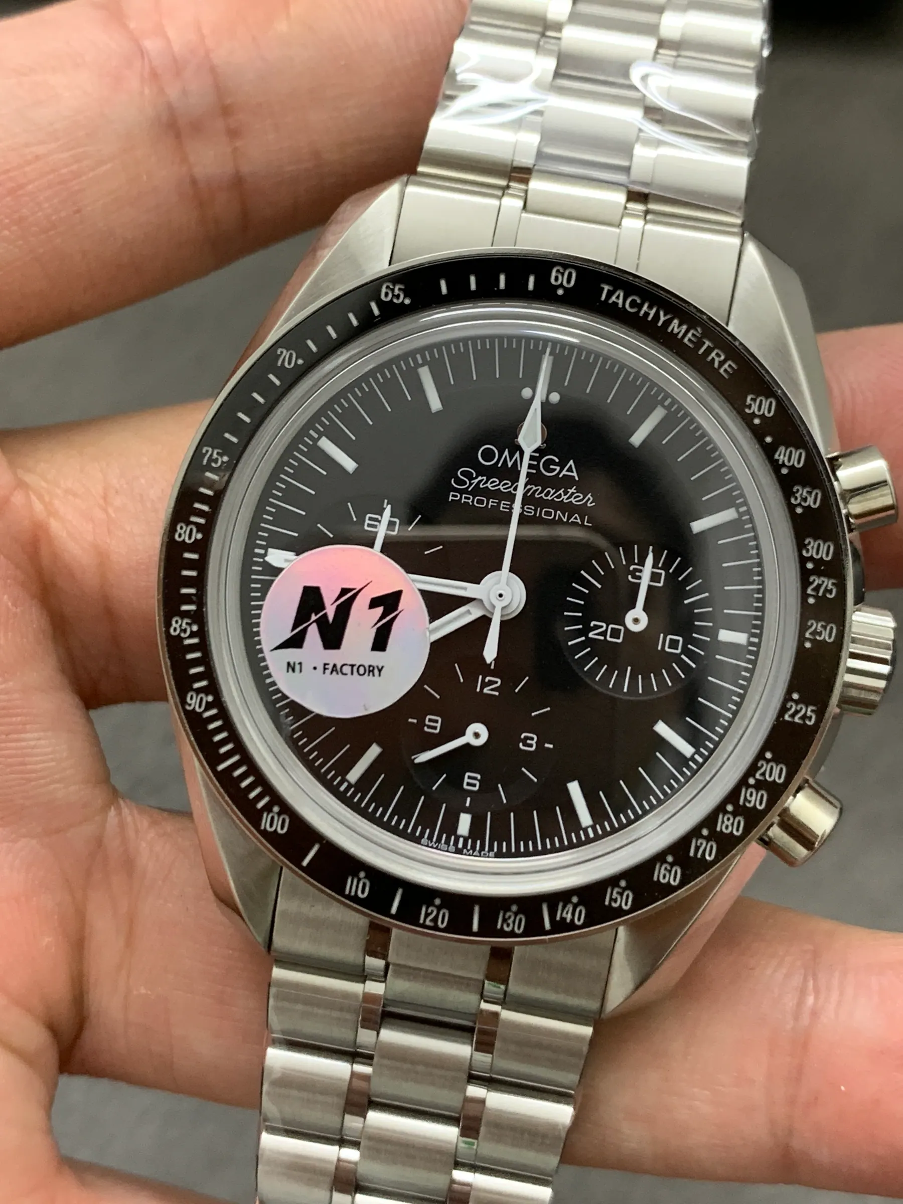 N1 l 3861 l 42毫米 l 欧米茄超霸月球表专业款 310.60.42.50.10.001