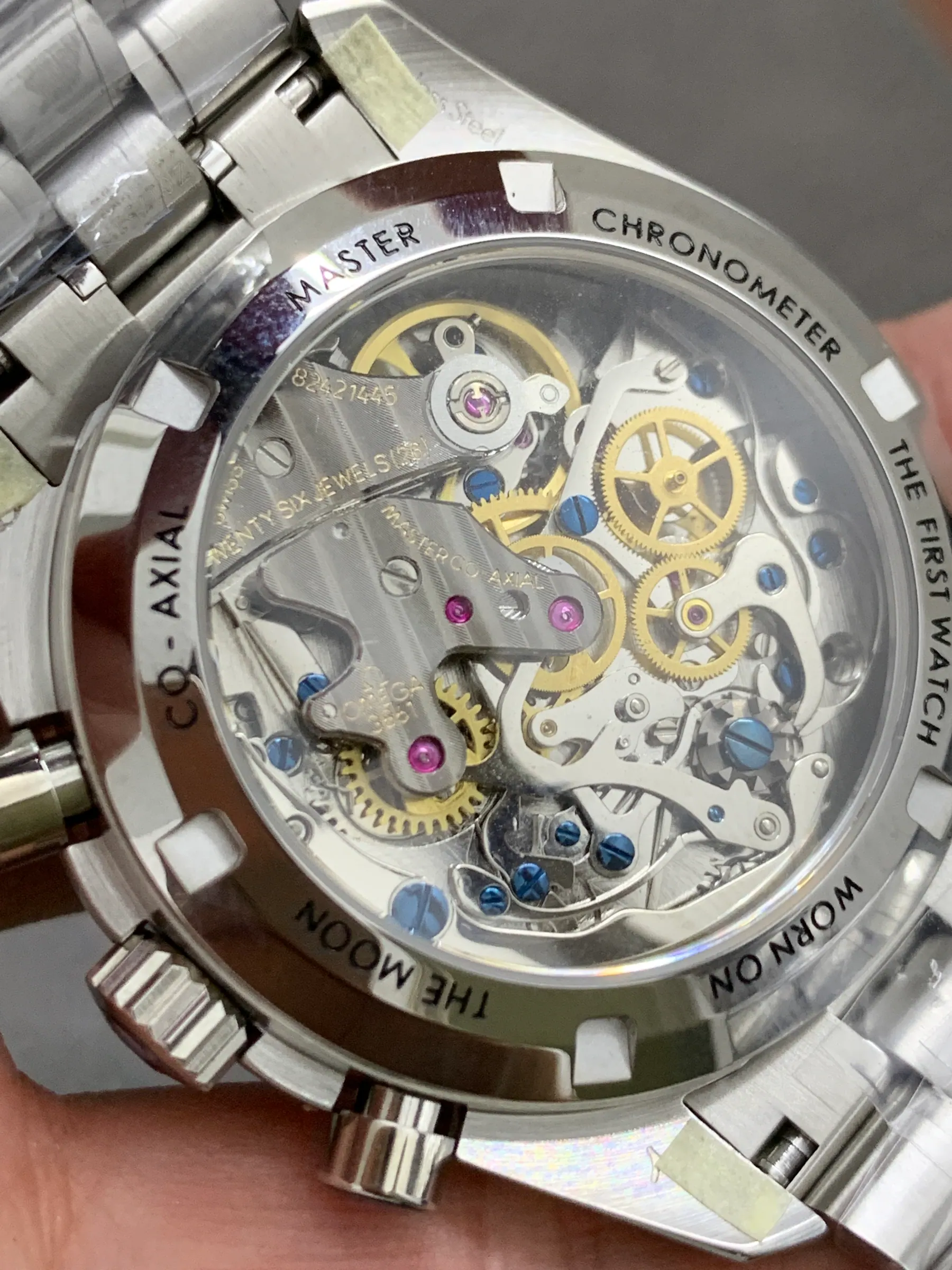 N1 l 3861 l 42毫米 l 欧米茄超霸月球表专业款 310.60.42.50.10.001