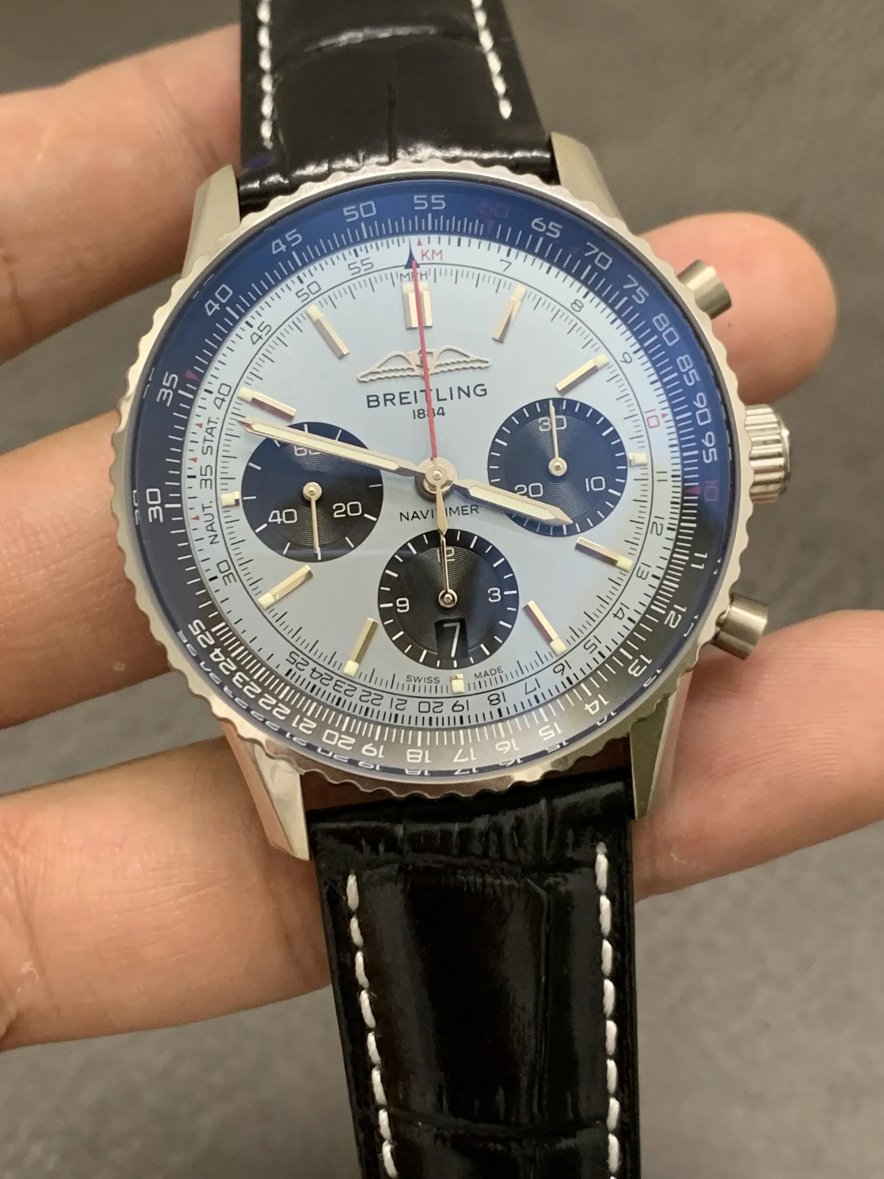BLS l 43mm l 百年灵 Navitimer B01