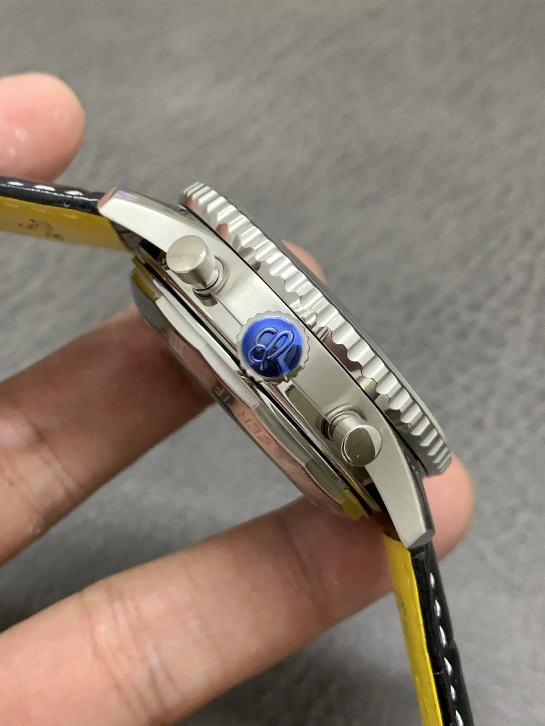 BLS l 43mm l 百年灵 Navitimer B01