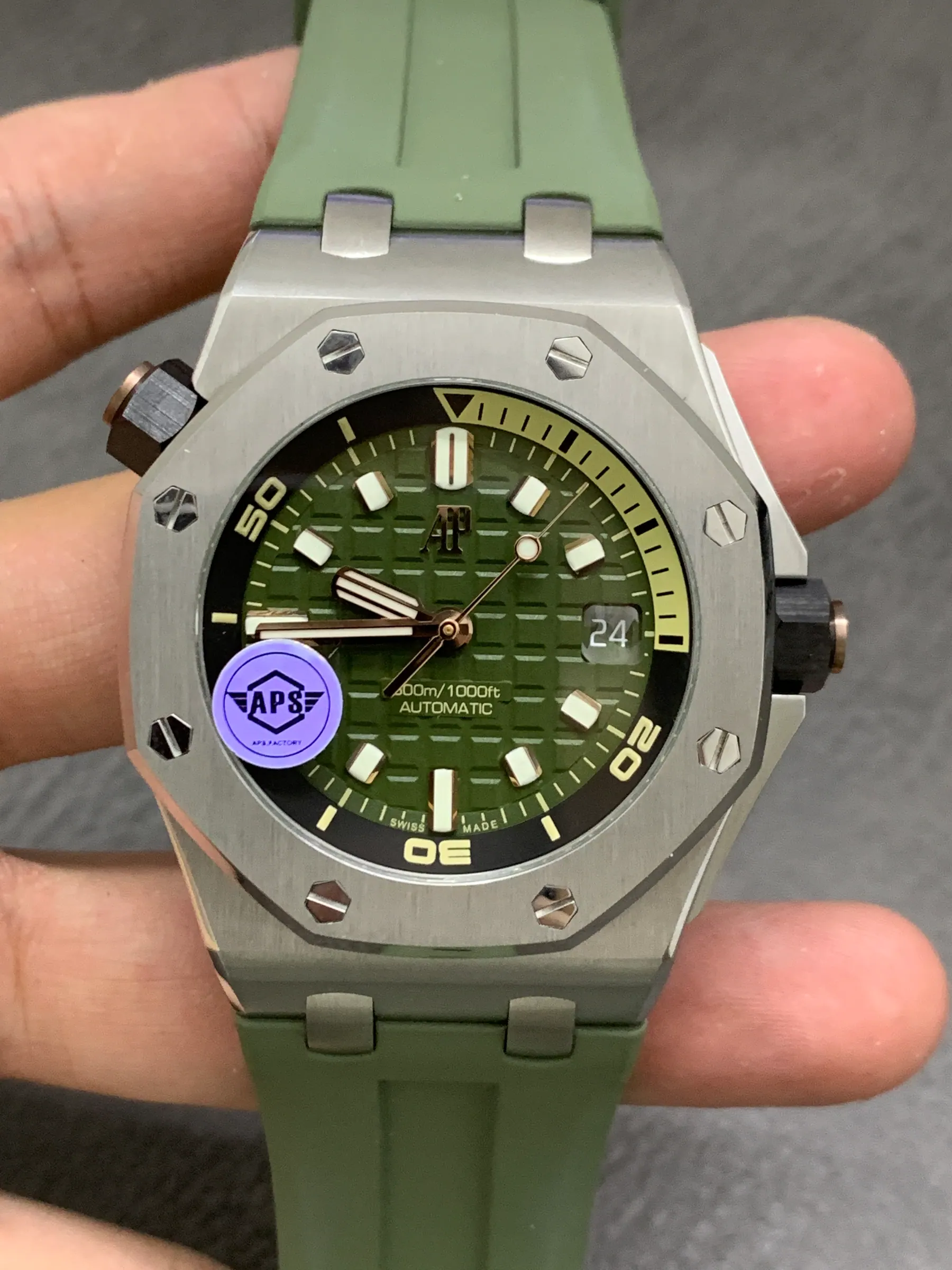 APS l 4302 l 42mm l 爱彼 15720