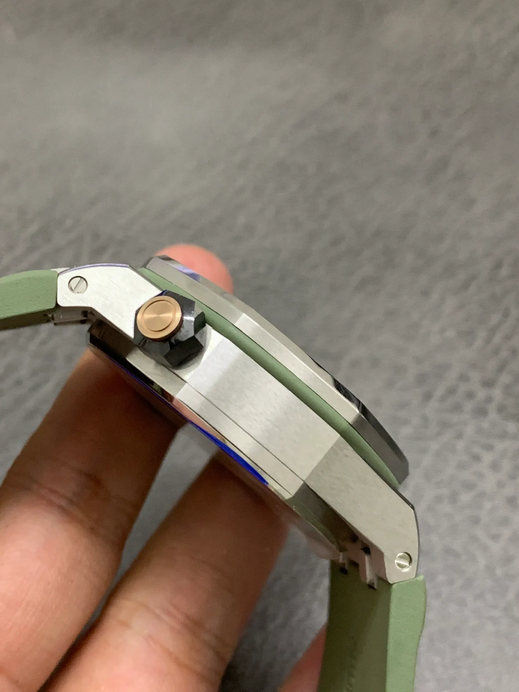 APS l 4302 l 42mm l 爱彼 15720