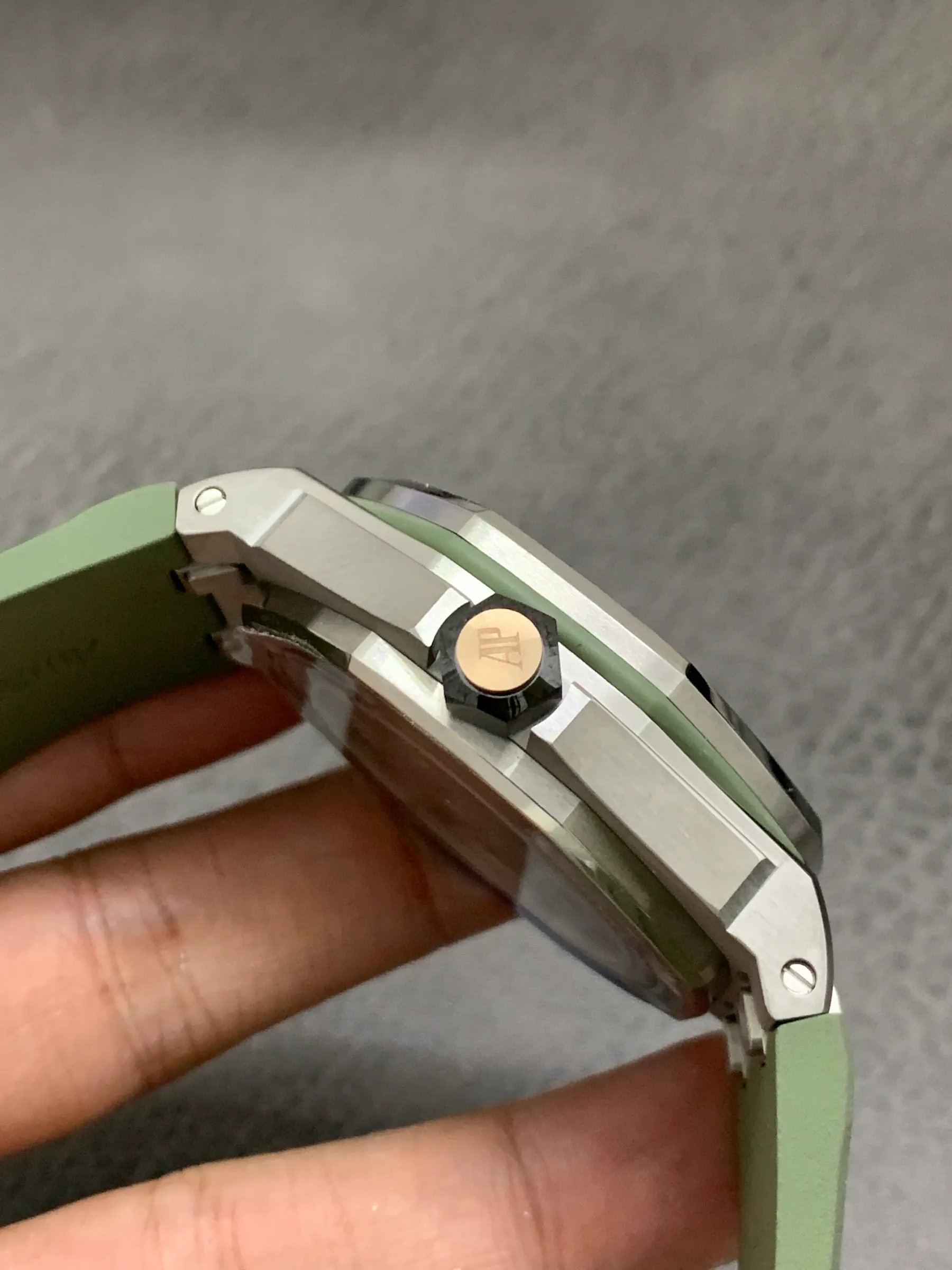 APS l 4302 l 42mm l 爱彼 15720