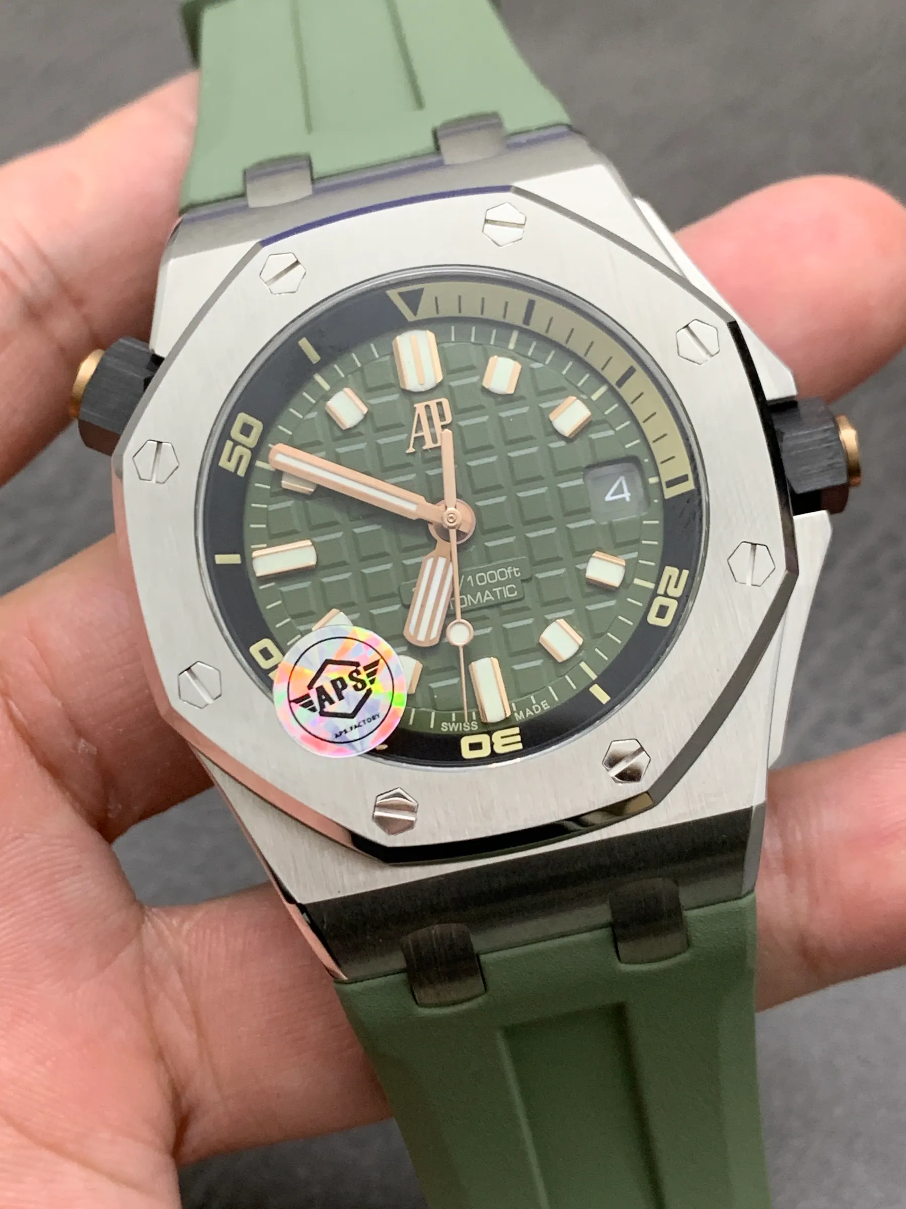 APS l 4302 l 42mm l 爱彼 15720