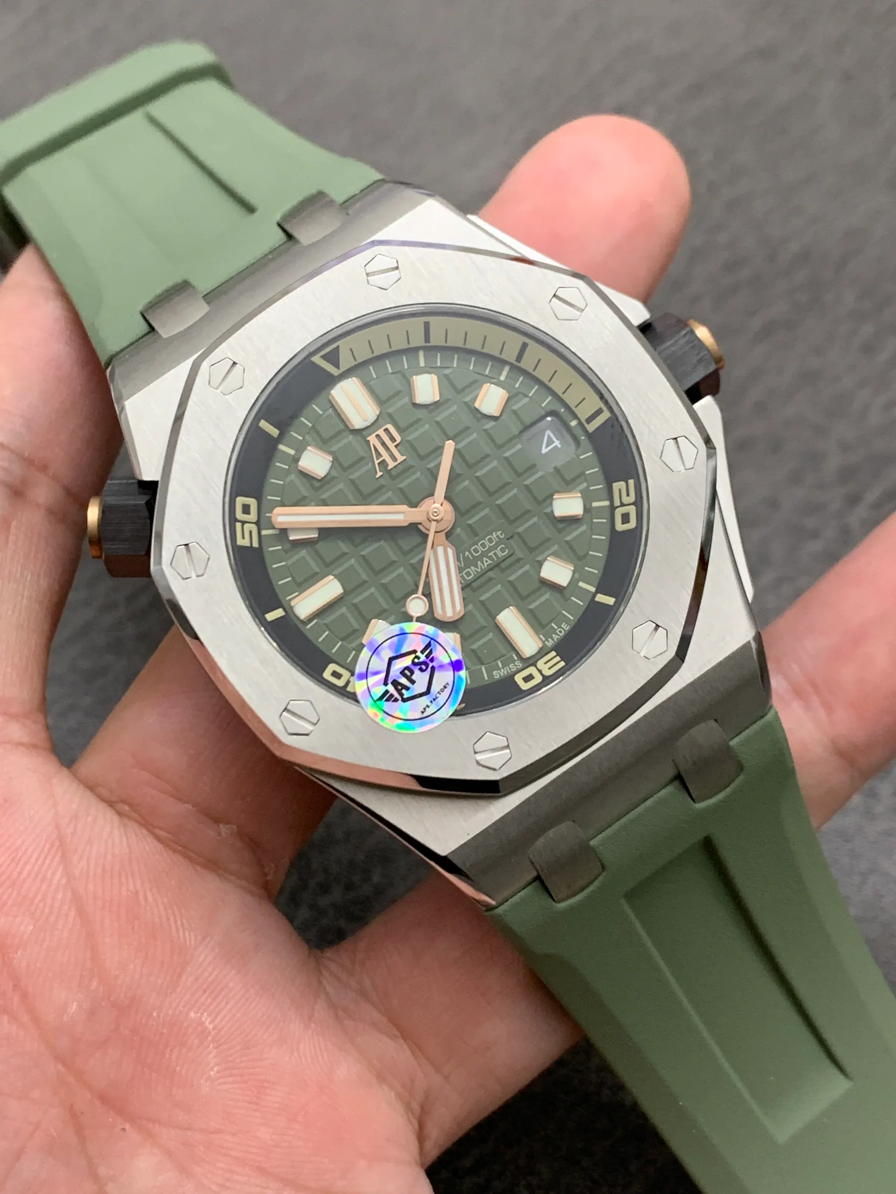 APS l 4302 l 42mm l 爱彼 15720