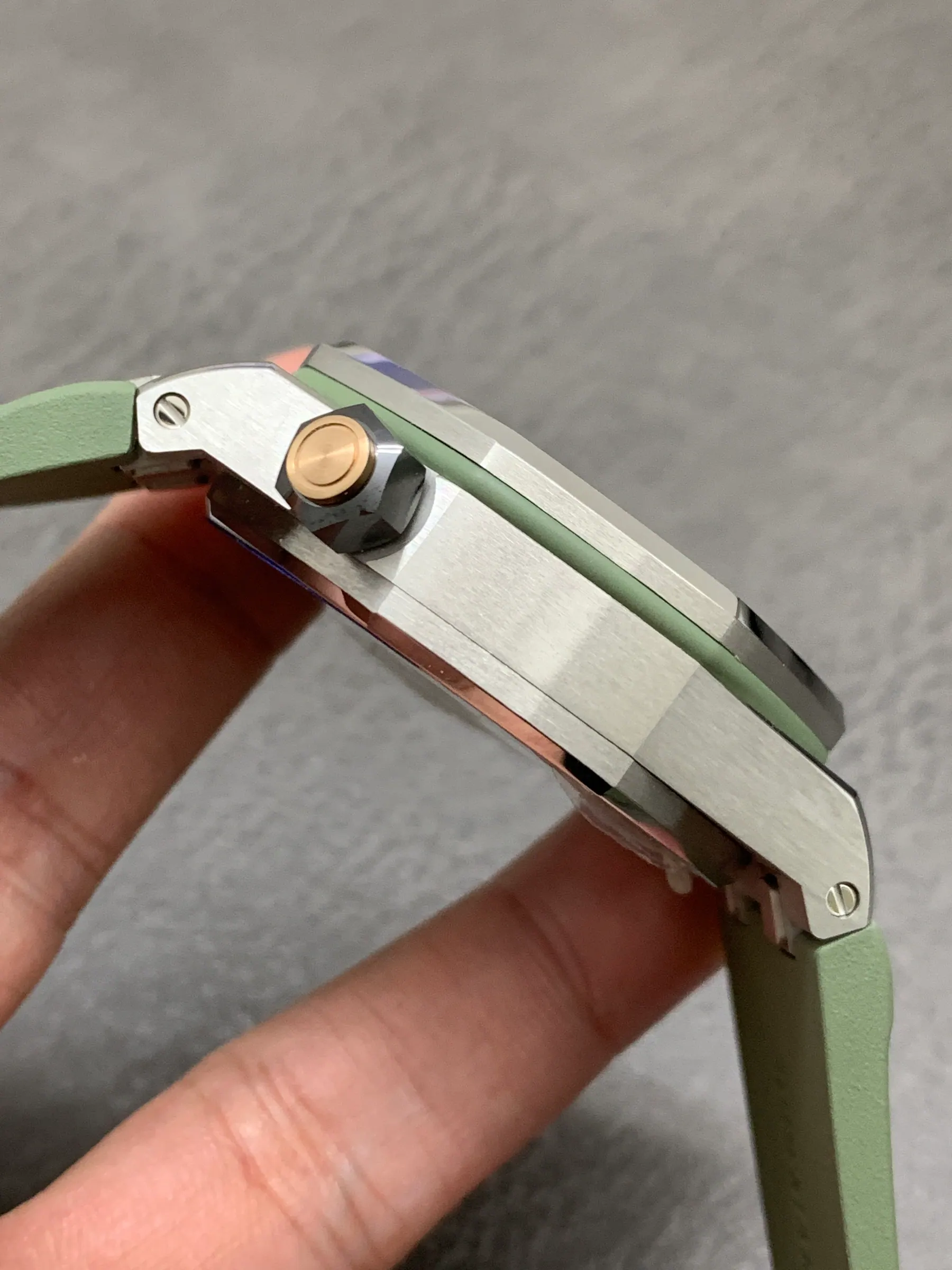 APS l 4302 l 42mm l 爱彼 15720