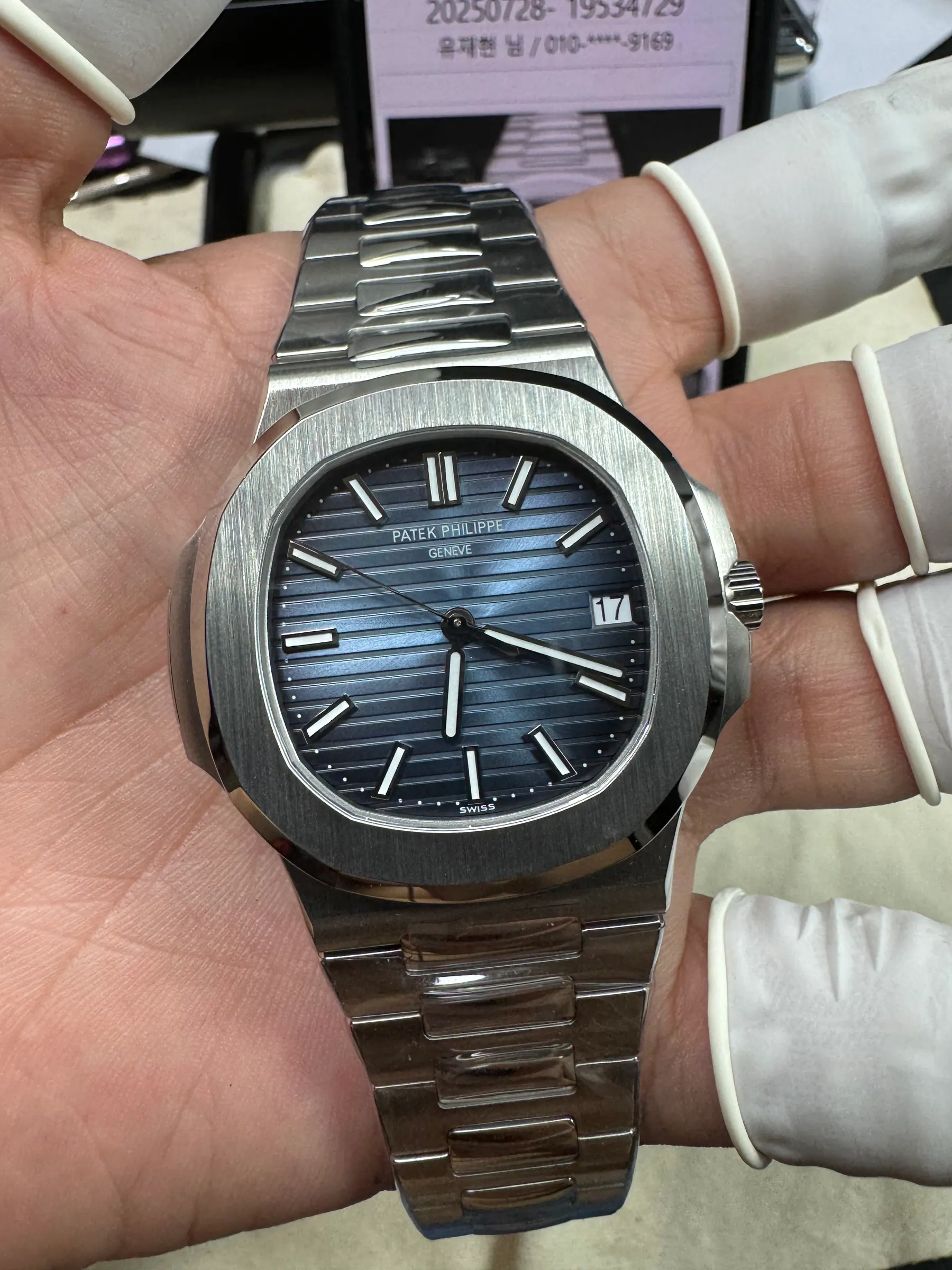 3K | Cal.324 机芯｜40mm l 百达翡丽 Nautilus 5711