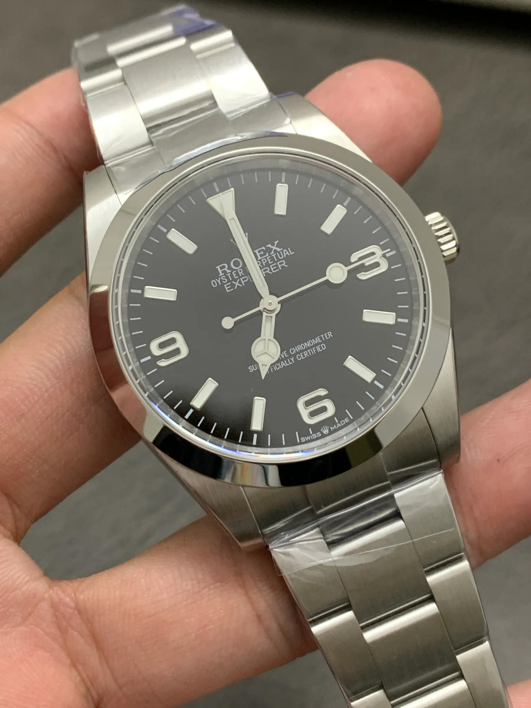 VS l 3230 l 40mm l 劳力士 Explorer 40mm m224270-0001