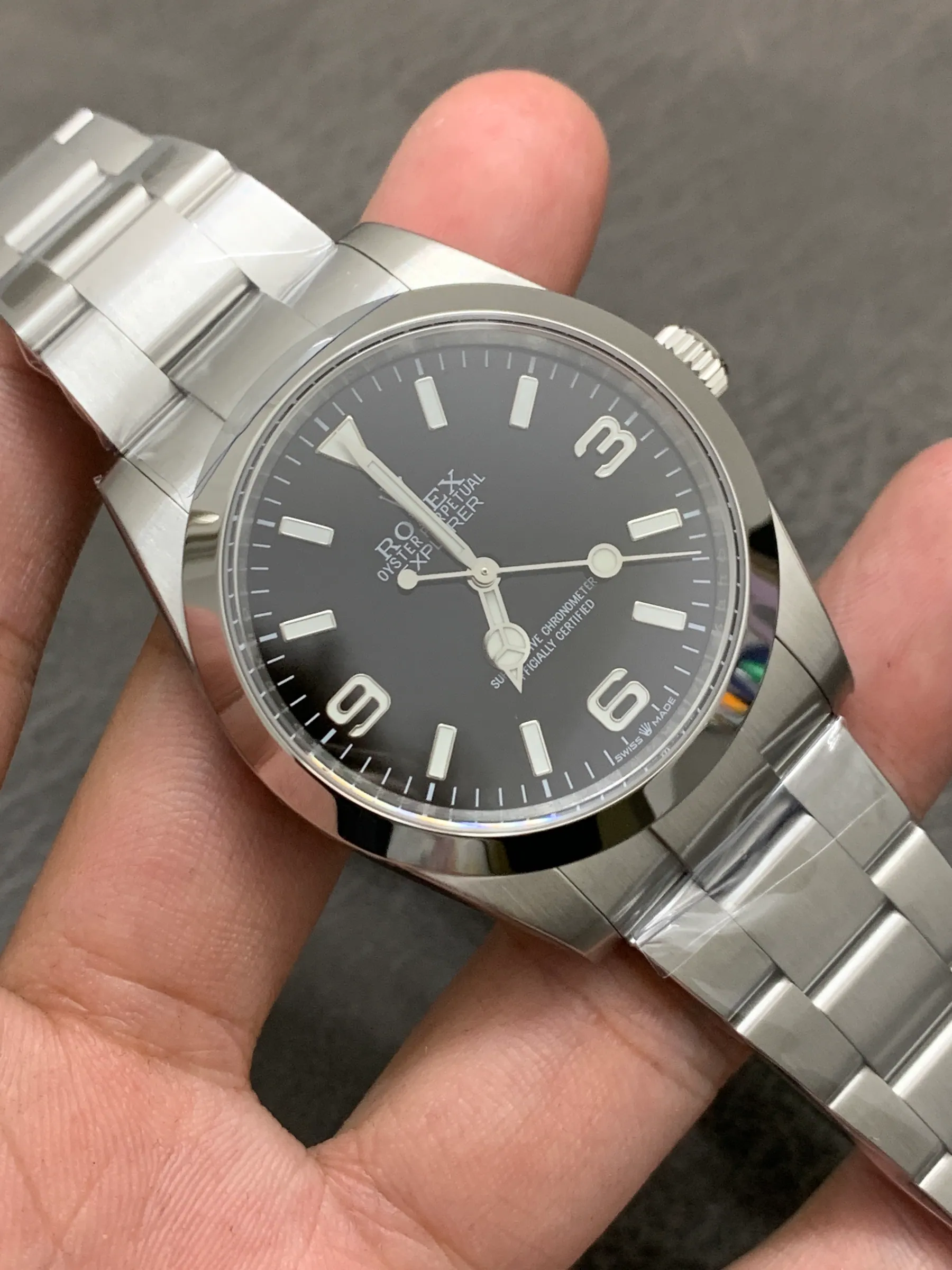 VS l 3230 l 40mm l 劳力士 Explorer 40mm m224270-0001