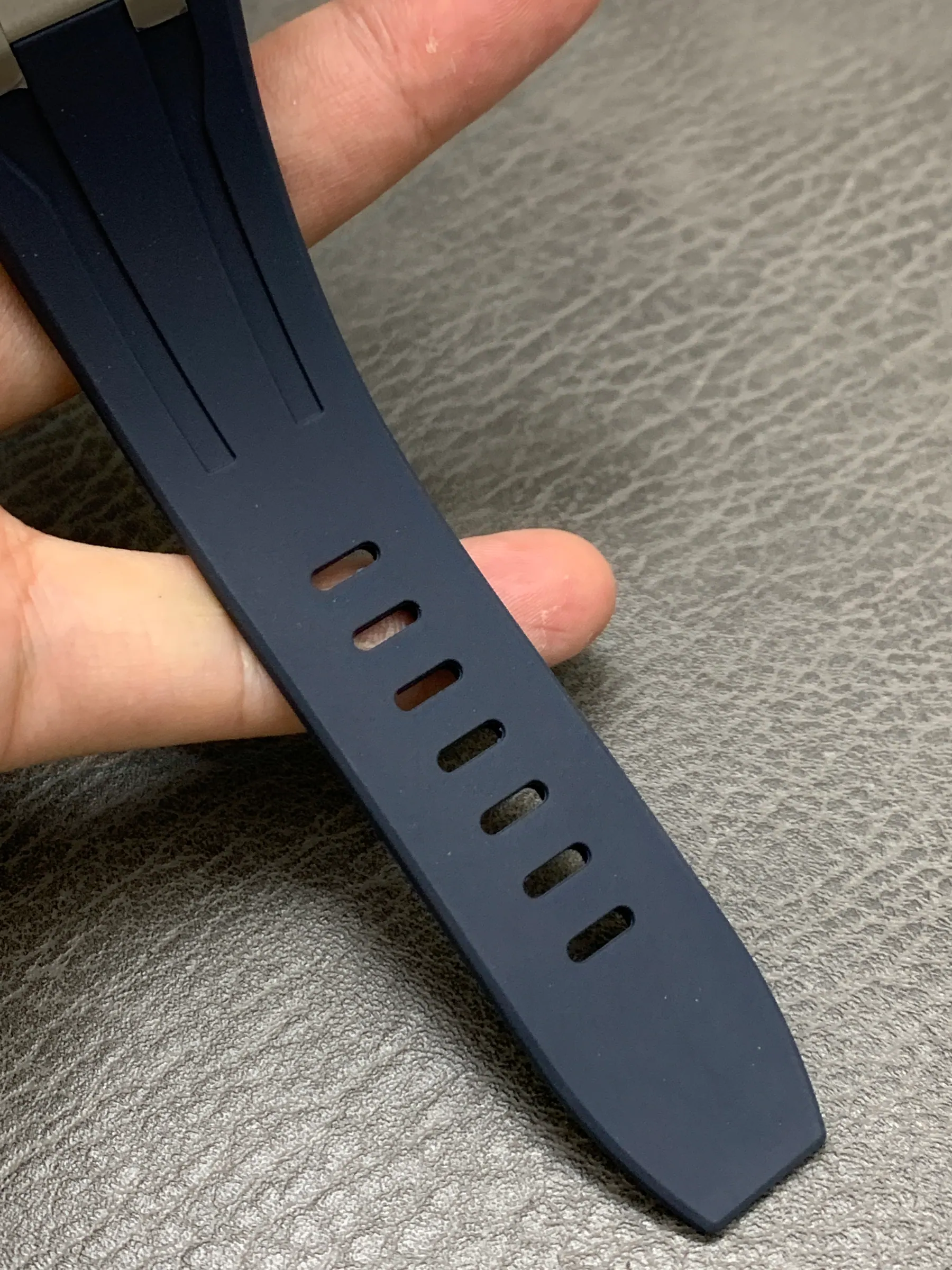 APS l 4401机芯 l 41mm l 爱彼 26420