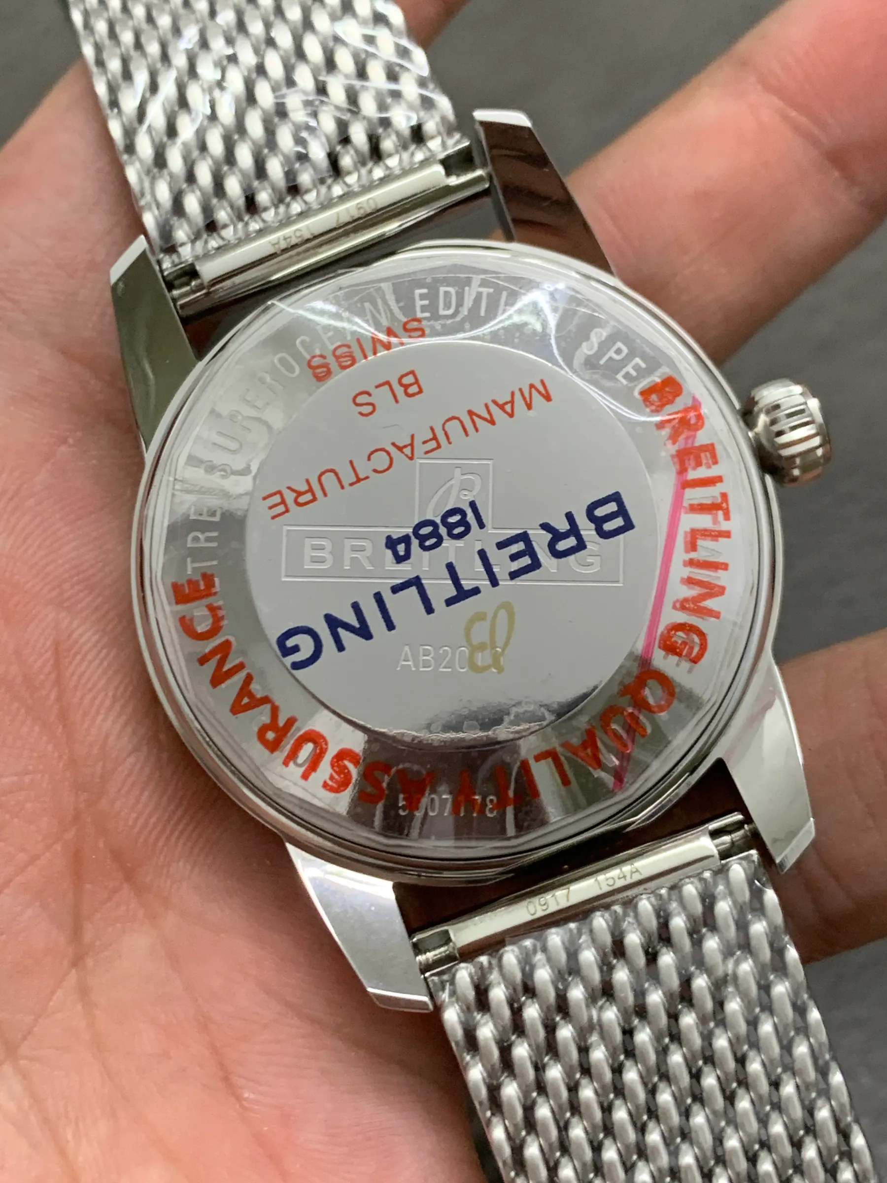 BLS l 2824 cal B20 l 42 mm l 百年灵超级海洋文化 B31