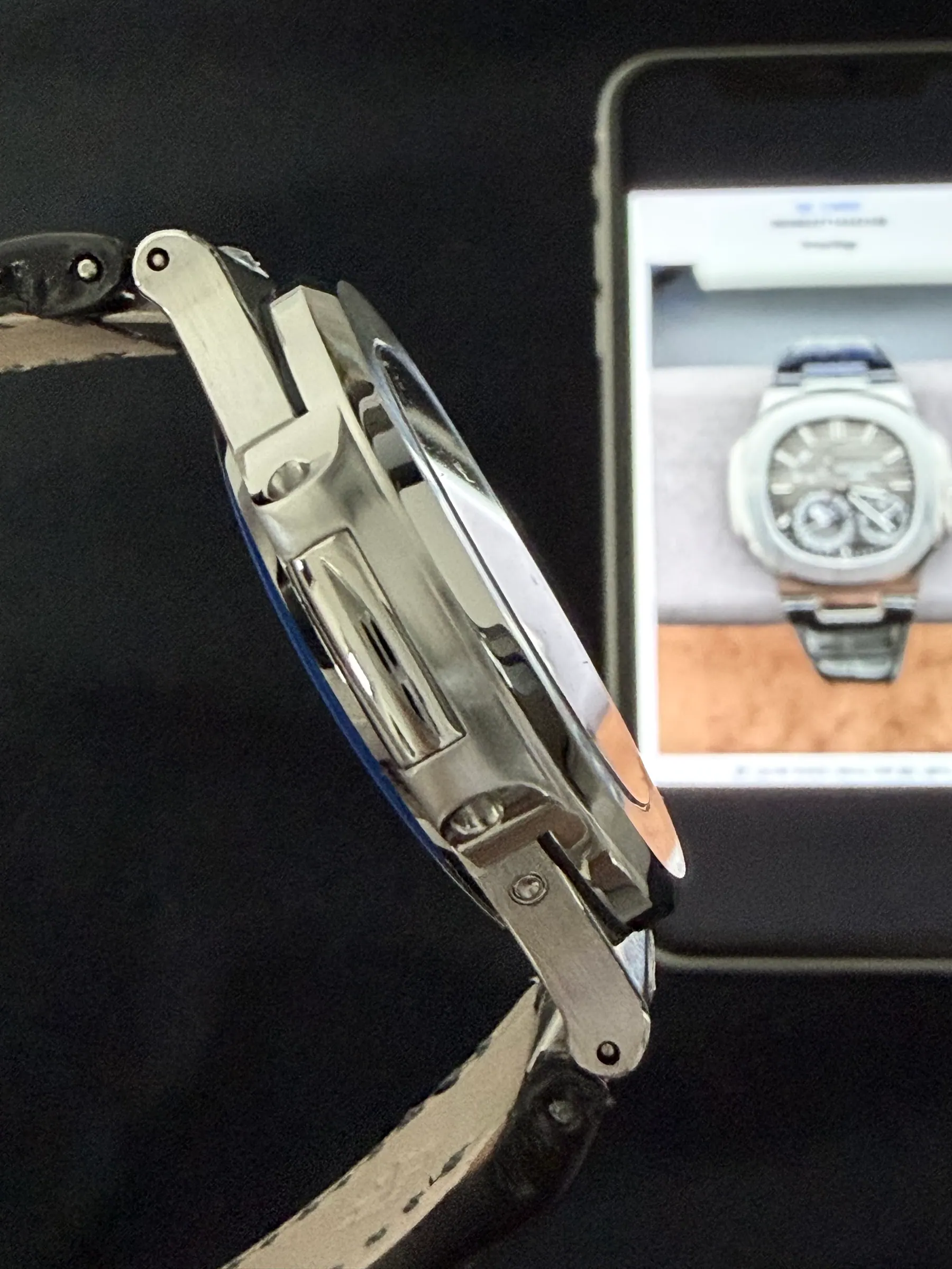 ZF l cal:240 机芯 l 40mm l 百达翡丽 Nautilus 5712