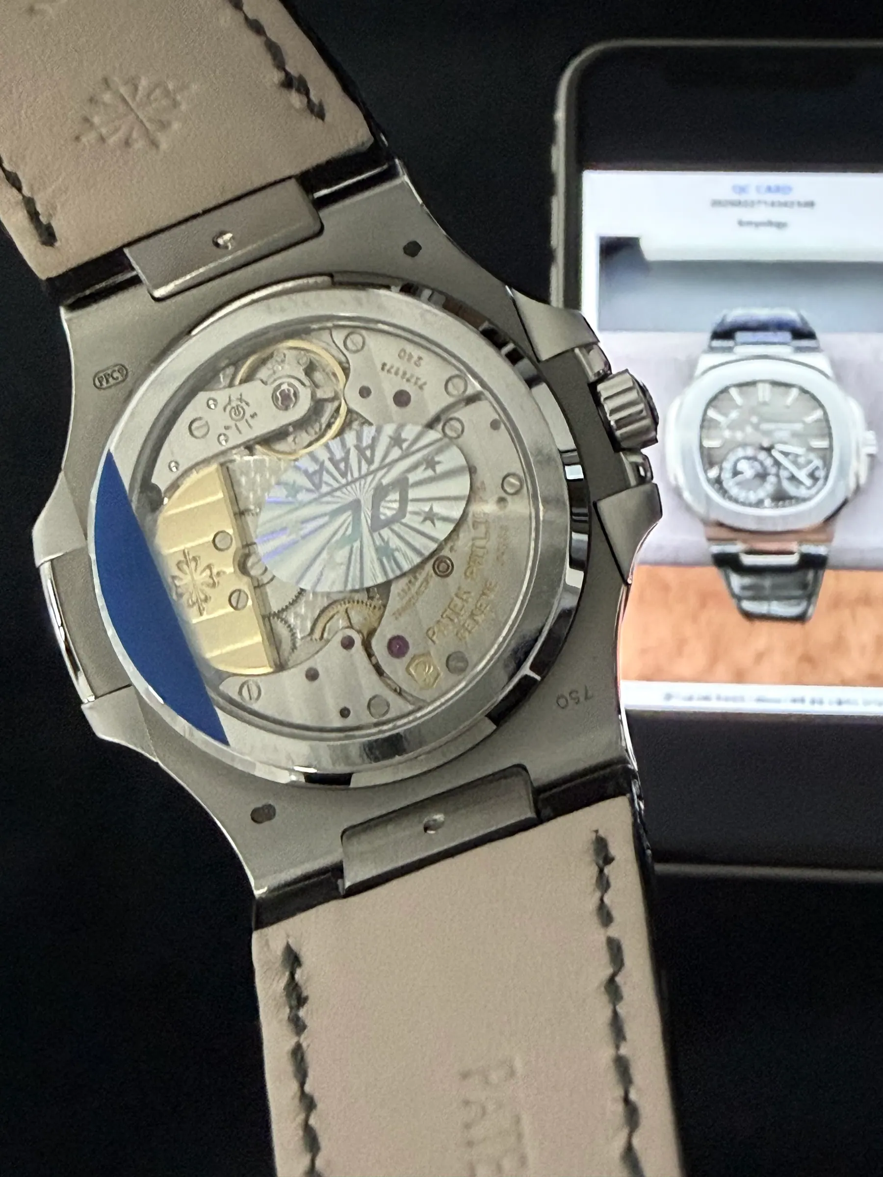 ZF l cal:240 机芯 l 40mm l 百达翡丽 Nautilus 5712