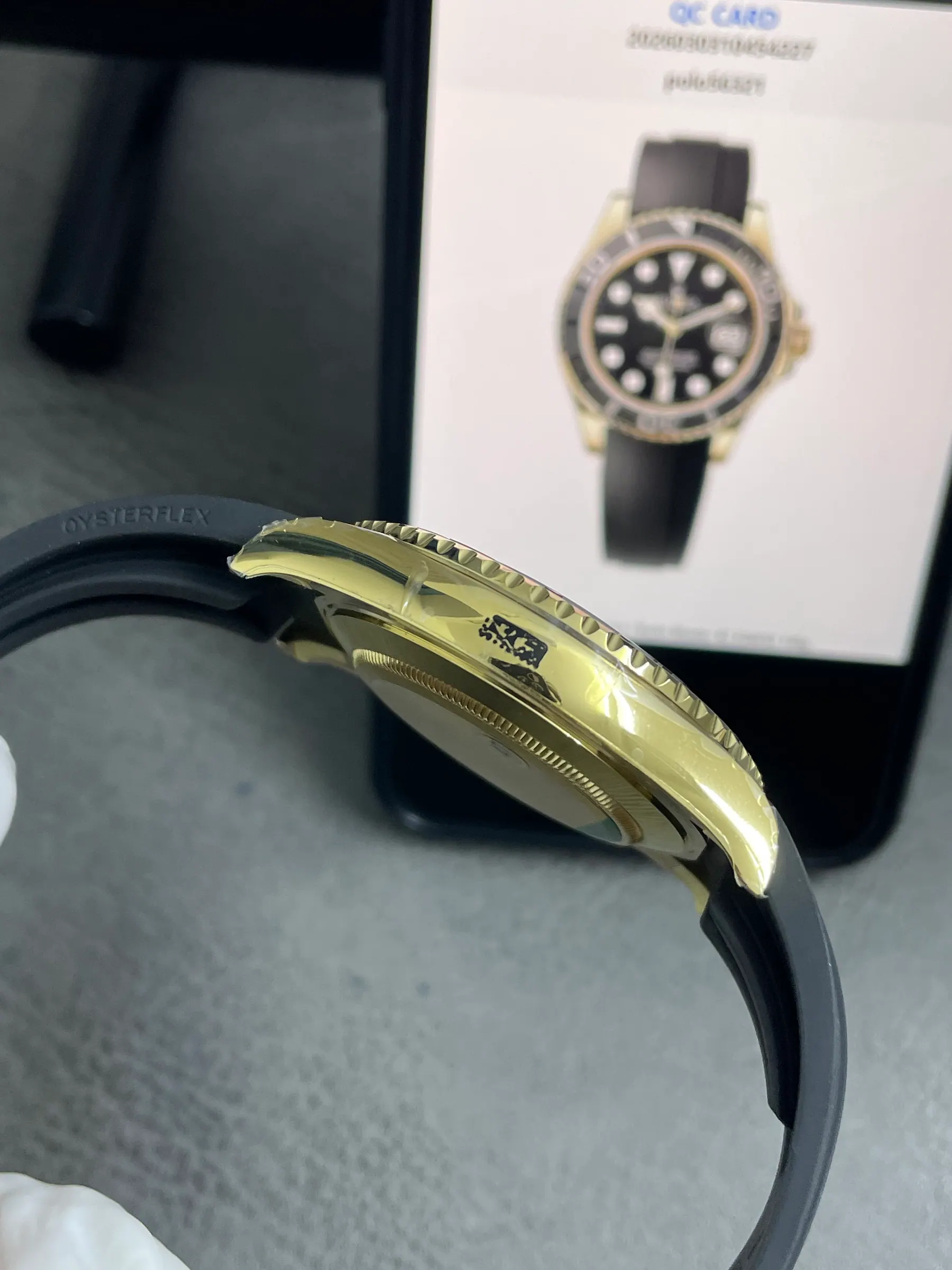 VS | 3235 机芯 | 42mm | Yacht-Master 42 226658 149g