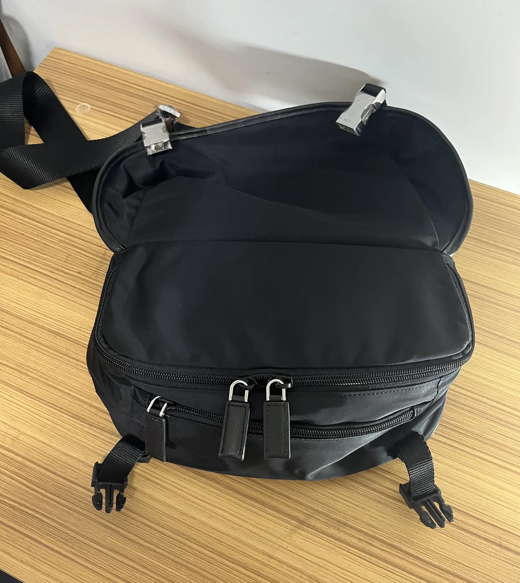 ZF l 6T28 cal 537/3 l 36.5x28.45 mm l 宝玑 Reine de Naples