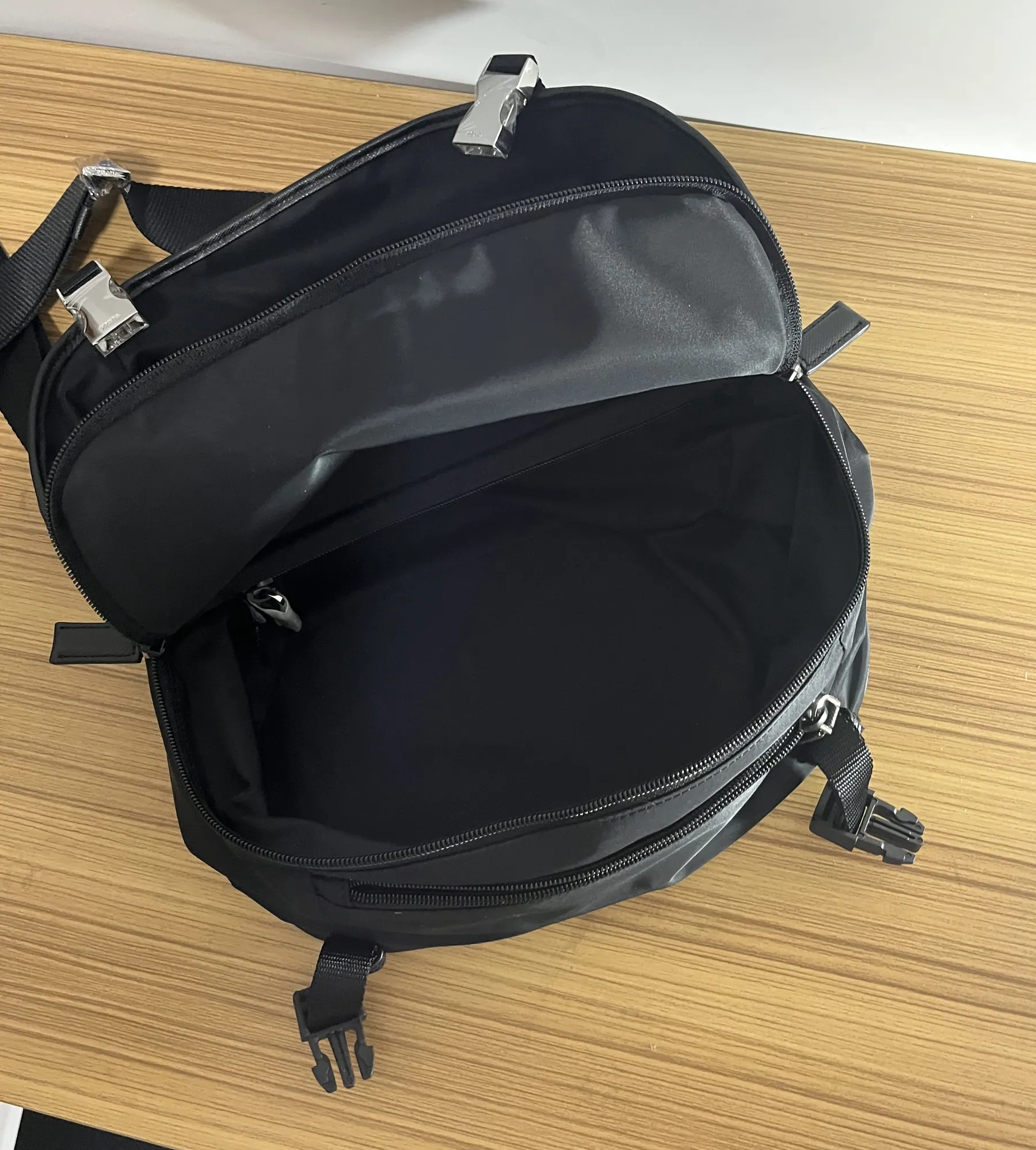 ZF l 6T28 cal 537/3 l 36.5x28.45 mm l 宝玑 Reine de Naples