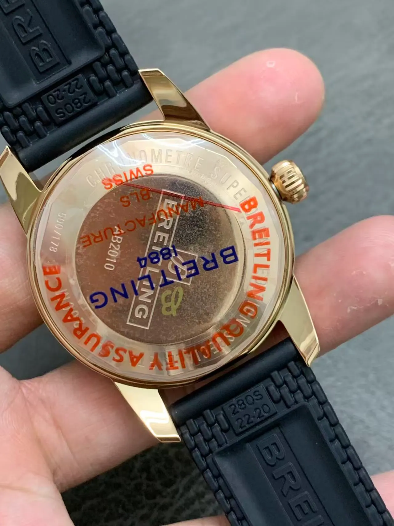 BLS l 2824 cal B20 l 42 mm l 百年灵超级海洋文化遗产 B31