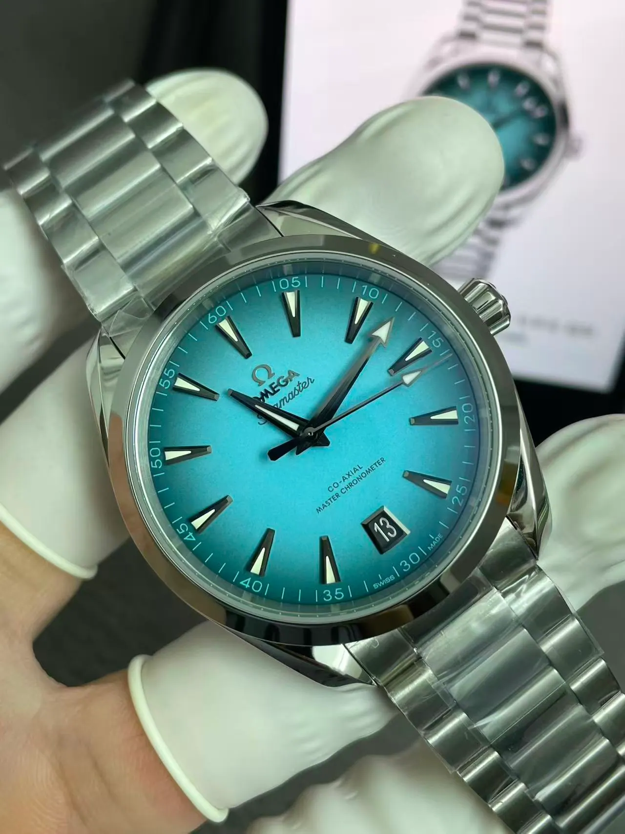 VS l 8900机芯 l 41mm l 海马Aqua Terra 150M 220.10.41.21.03.006