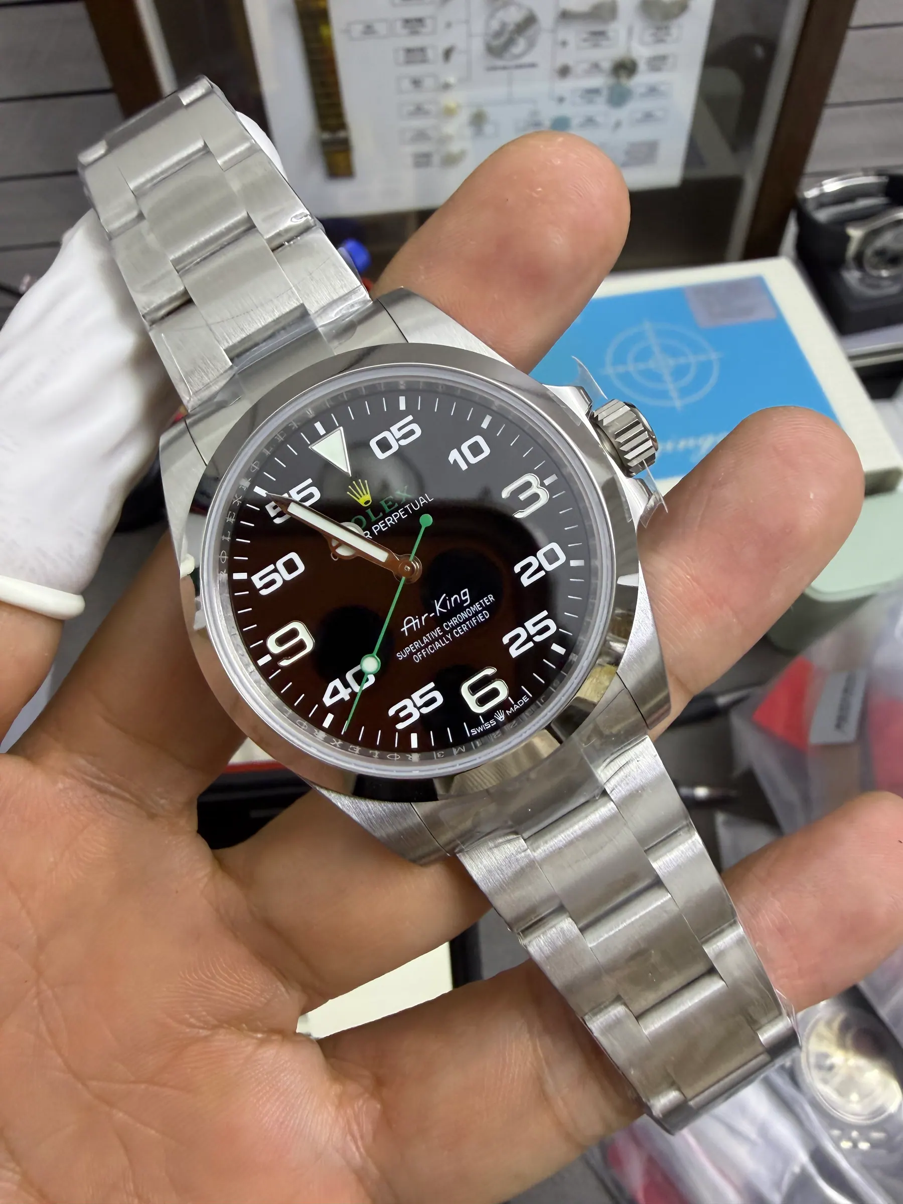 VS | 3230机芯｜40mm l 劳力士 Air-King 126900