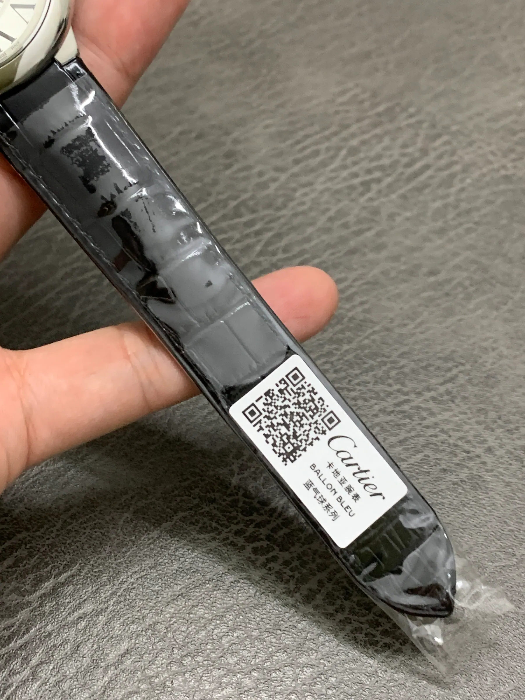 AF | 2824 机芯 l 42mm l 卡地亚蓝气球腕表 W69016Z4