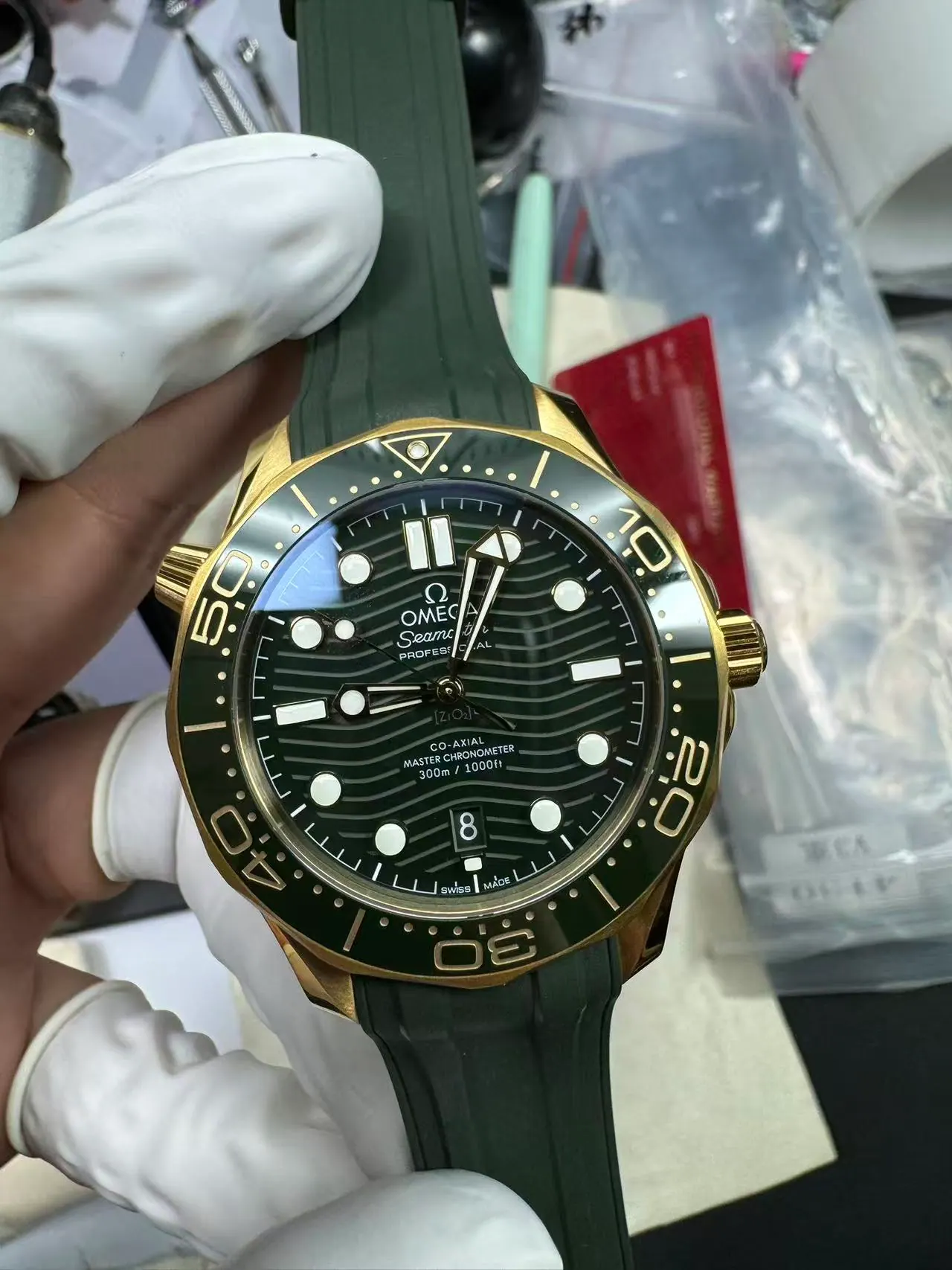 VS | 8800 机芯｜42mm l 欧米茄海马潜水300M 210.62.42.20.10.001