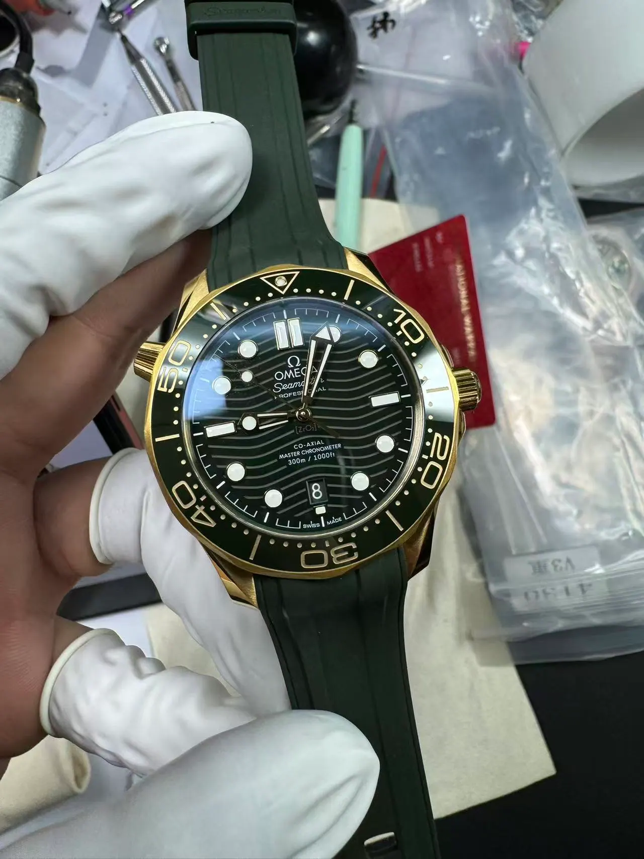 VS | 8800 机芯｜42mm l 欧米茄海马潜水300M 210.62.42.20.10.001