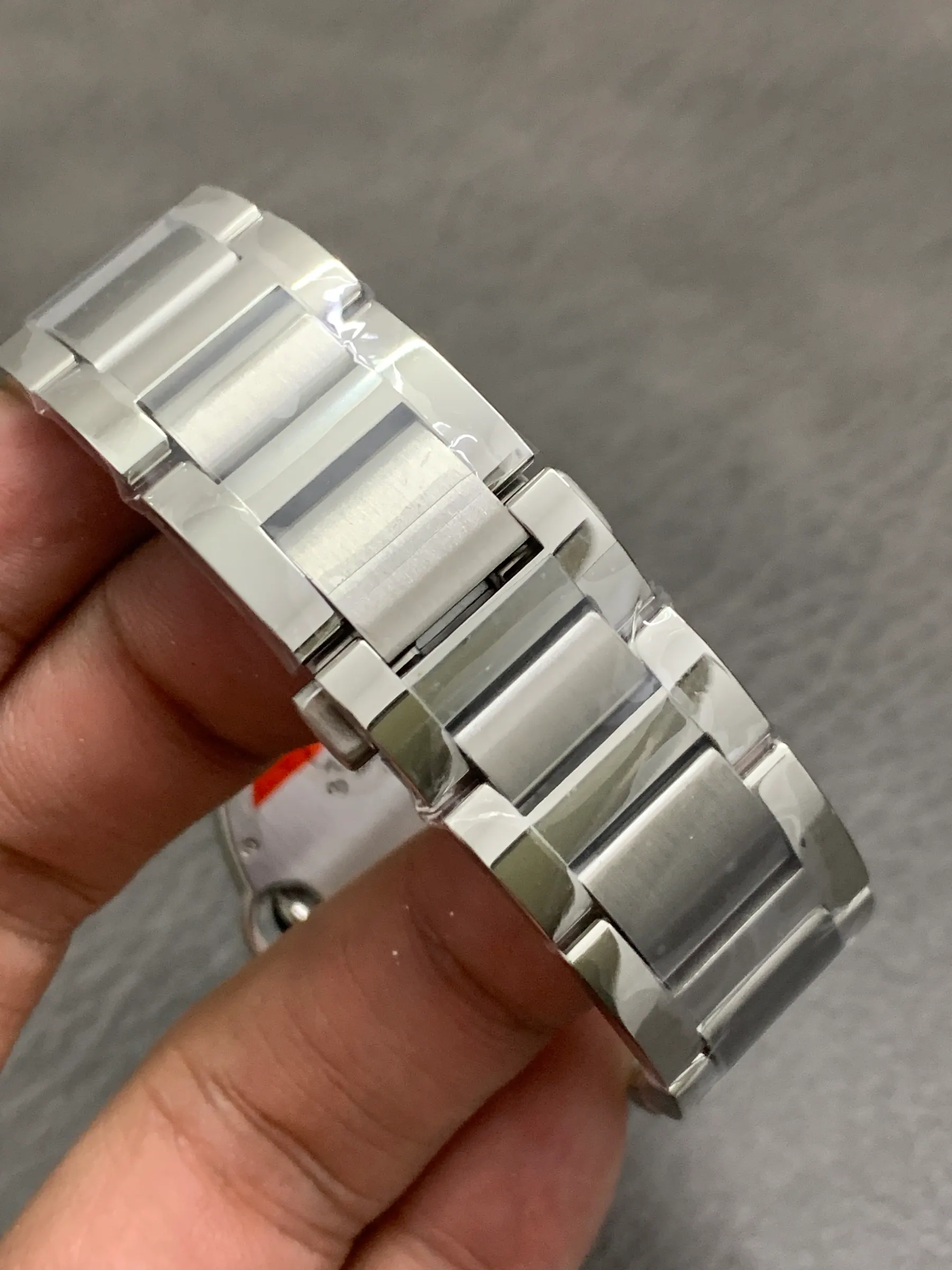 AF | 2824 机芯 l 40mm l 卡地亚 Ballon Bleu 腕表 WSBB0040