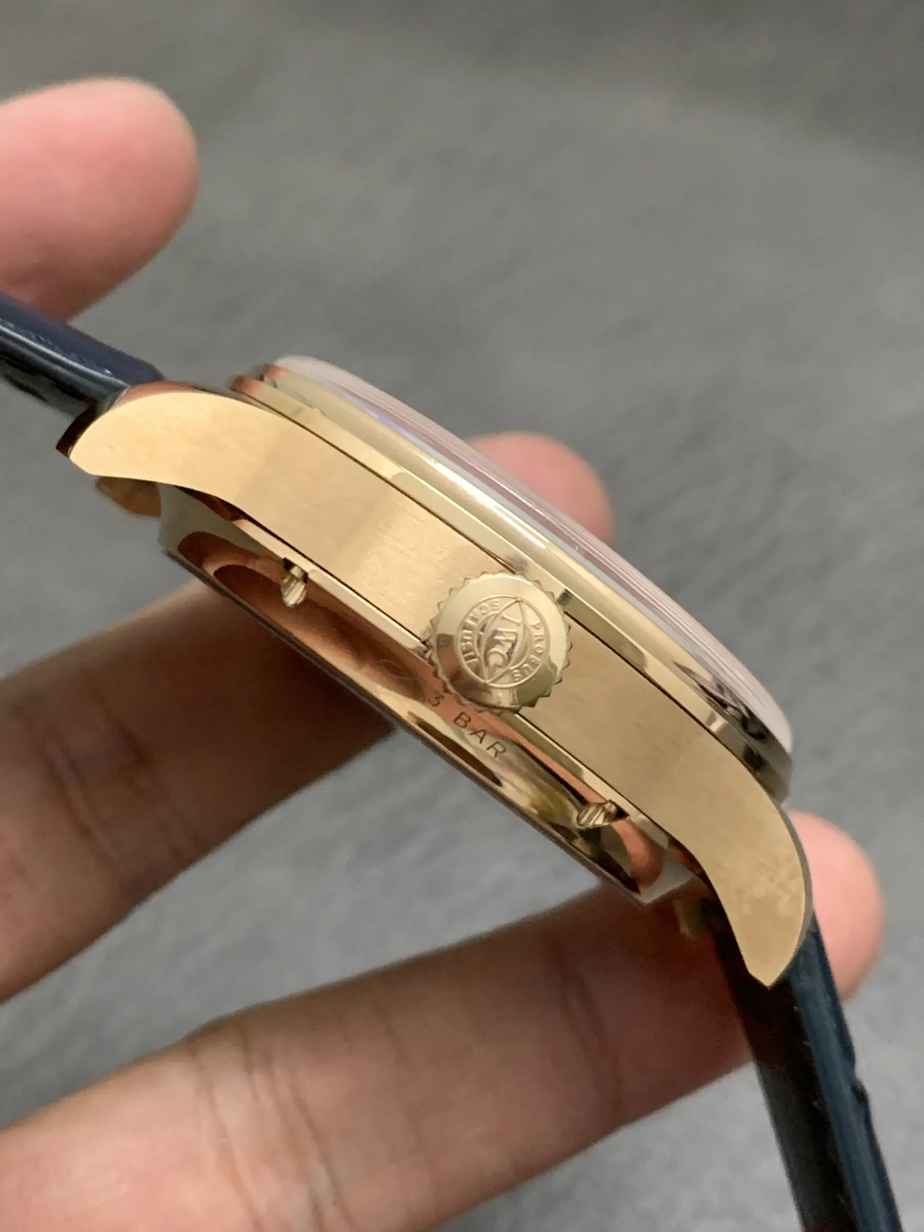 APS | 52610 机芯 | 44.2 mm | 葡萄牙系列万年历 IW503312