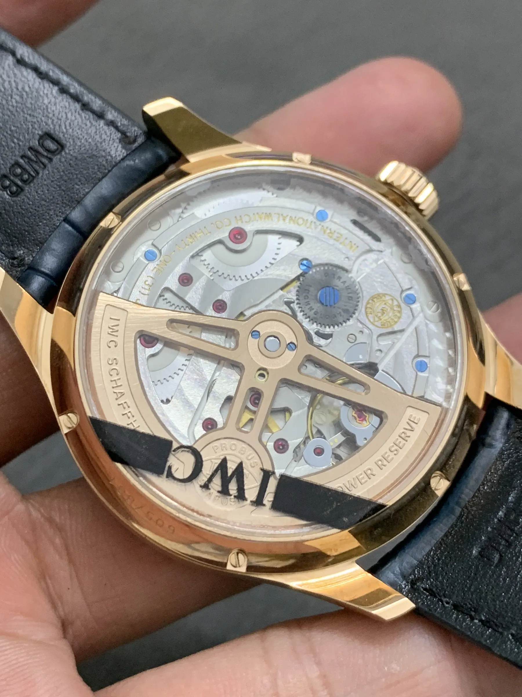 APS | 52610 机芯 | 44.2 mm | 葡萄牙系列万年历 IW503312