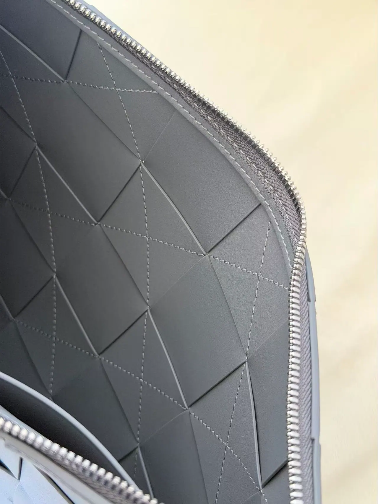 BOTTEGA VENETA 葆蝶家 22FW Cassette 手拿包 35x25cm