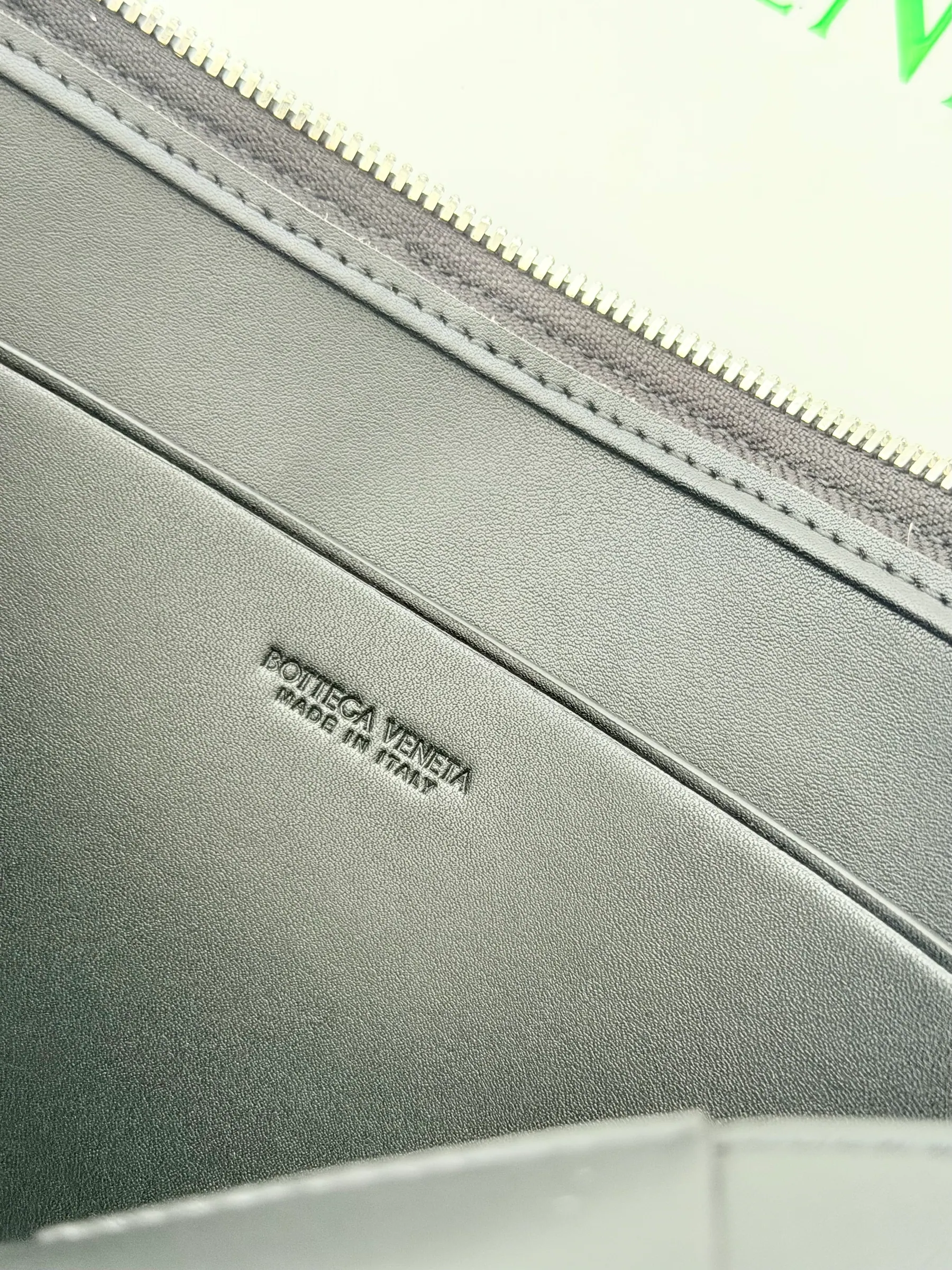 BOTTEGA VENETA 葆蝶家 22FW Cassette 手拿包 35x25cm