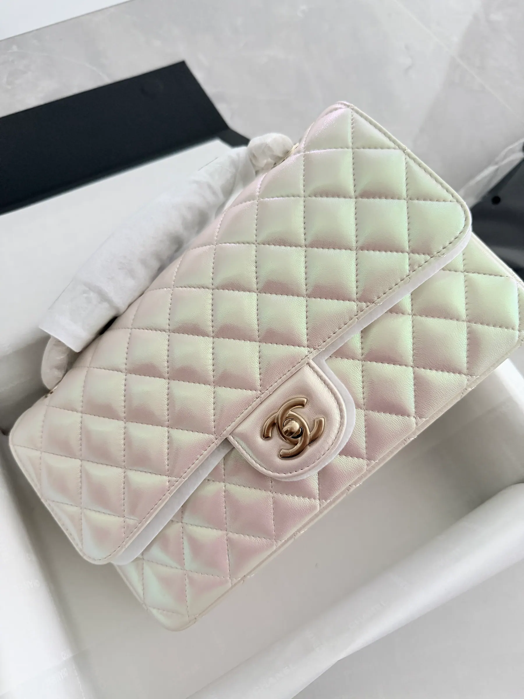 ƆC  经典翻盖包 中号 25cm 112