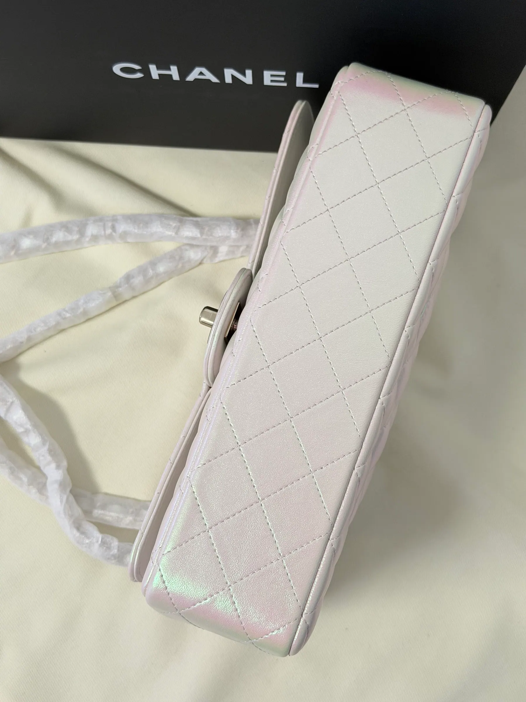 ƆC  经典翻盖包 中号 25cm 112