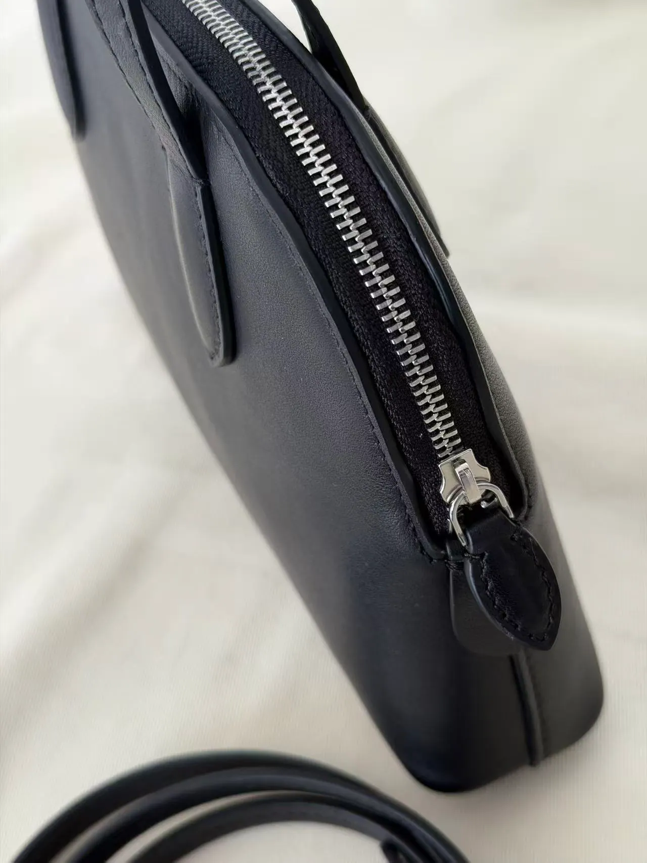 The Row Lngrid 手提包 22×5×26cm