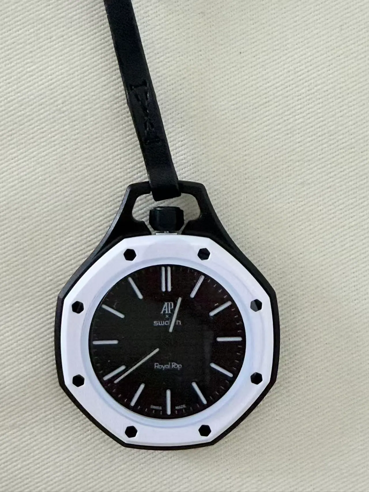 爱彼 x Swatch