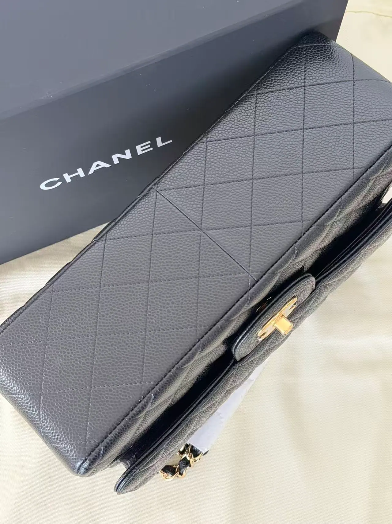 ƆC 经典鱼子酱翻盖包 CF30 A58600 （30*19.5*10）