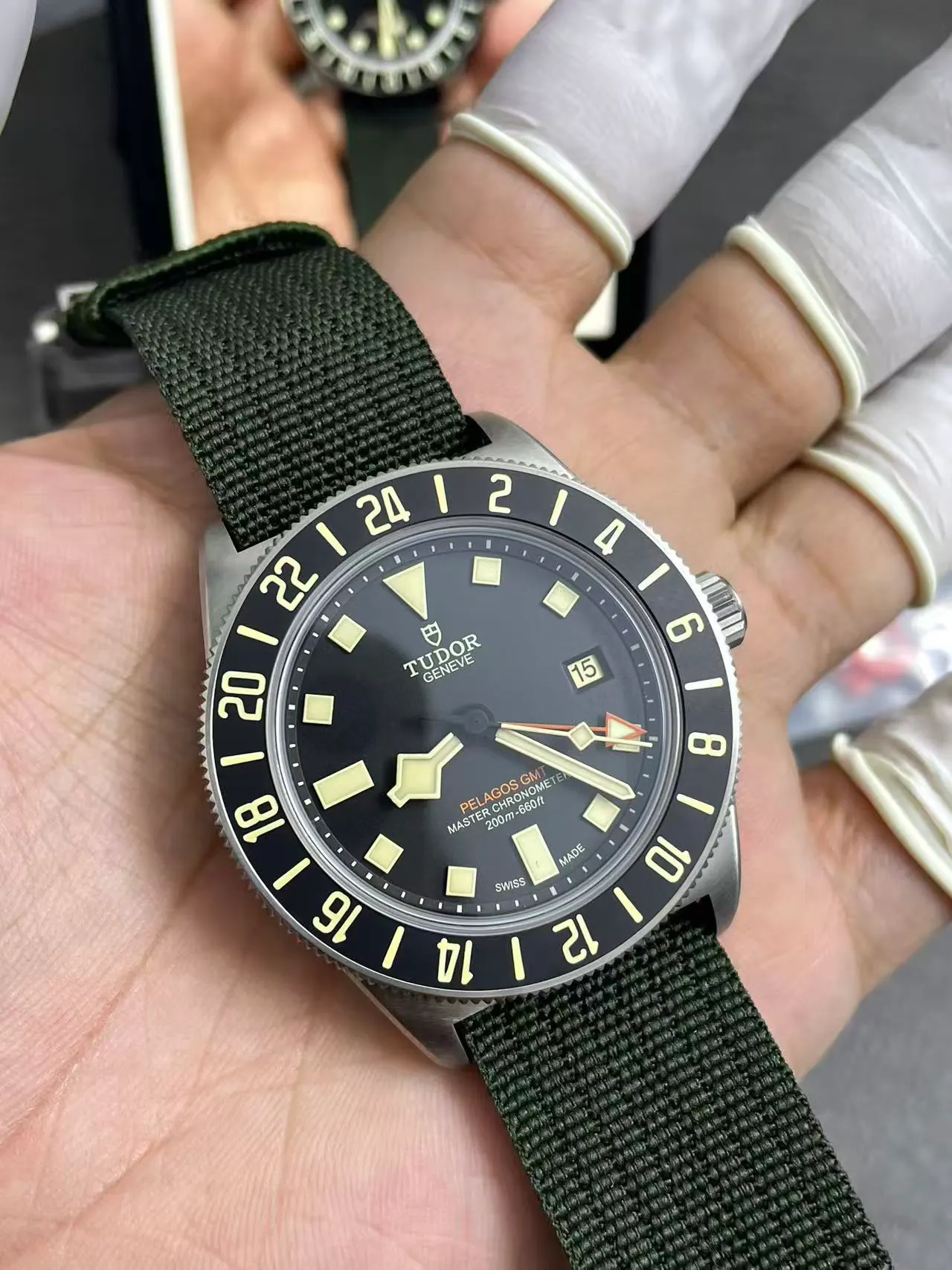M+ l 3186机芯 l 42mm l TUDOR Pelagos FXD GMT 钛金属表壳