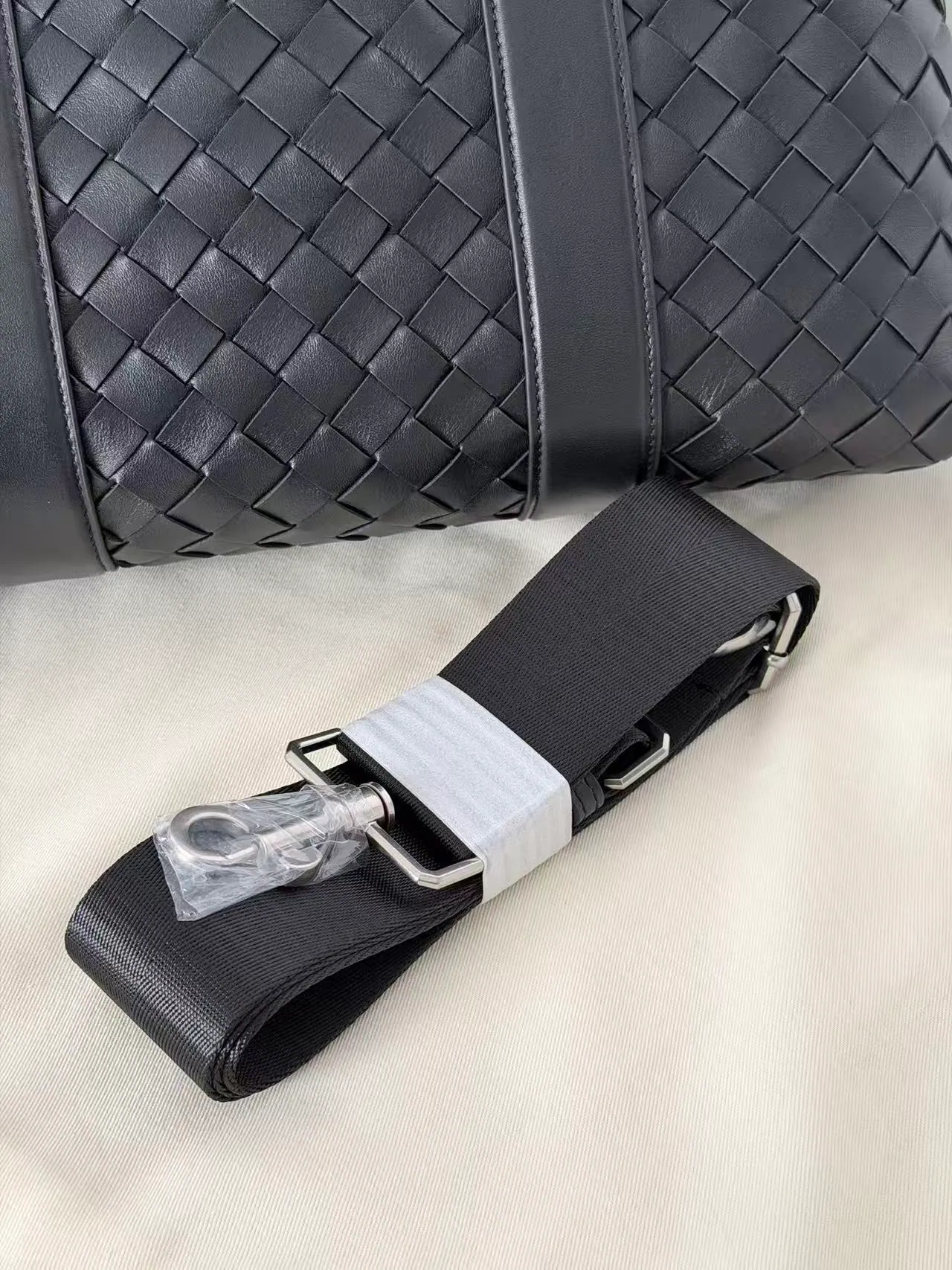 葆蝶家 经典编织皮革公文包 690702 39*30.5*11