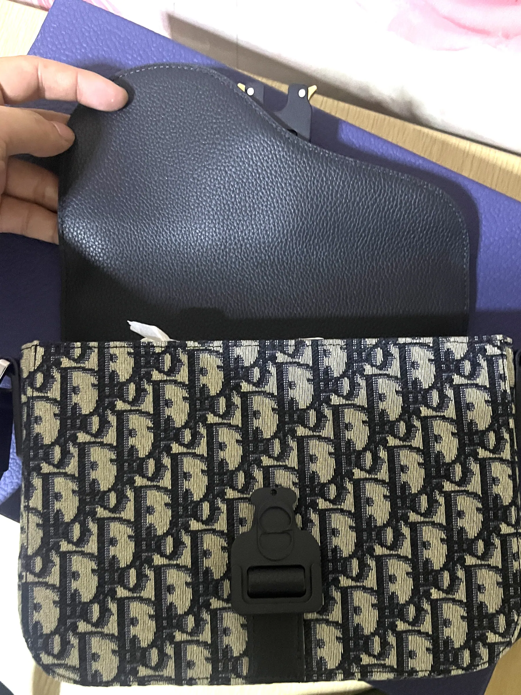 M9 Dior 小号 Saddle 翻盖邮差包 1ADPO049YKS 23 x 17.5 x 6cm