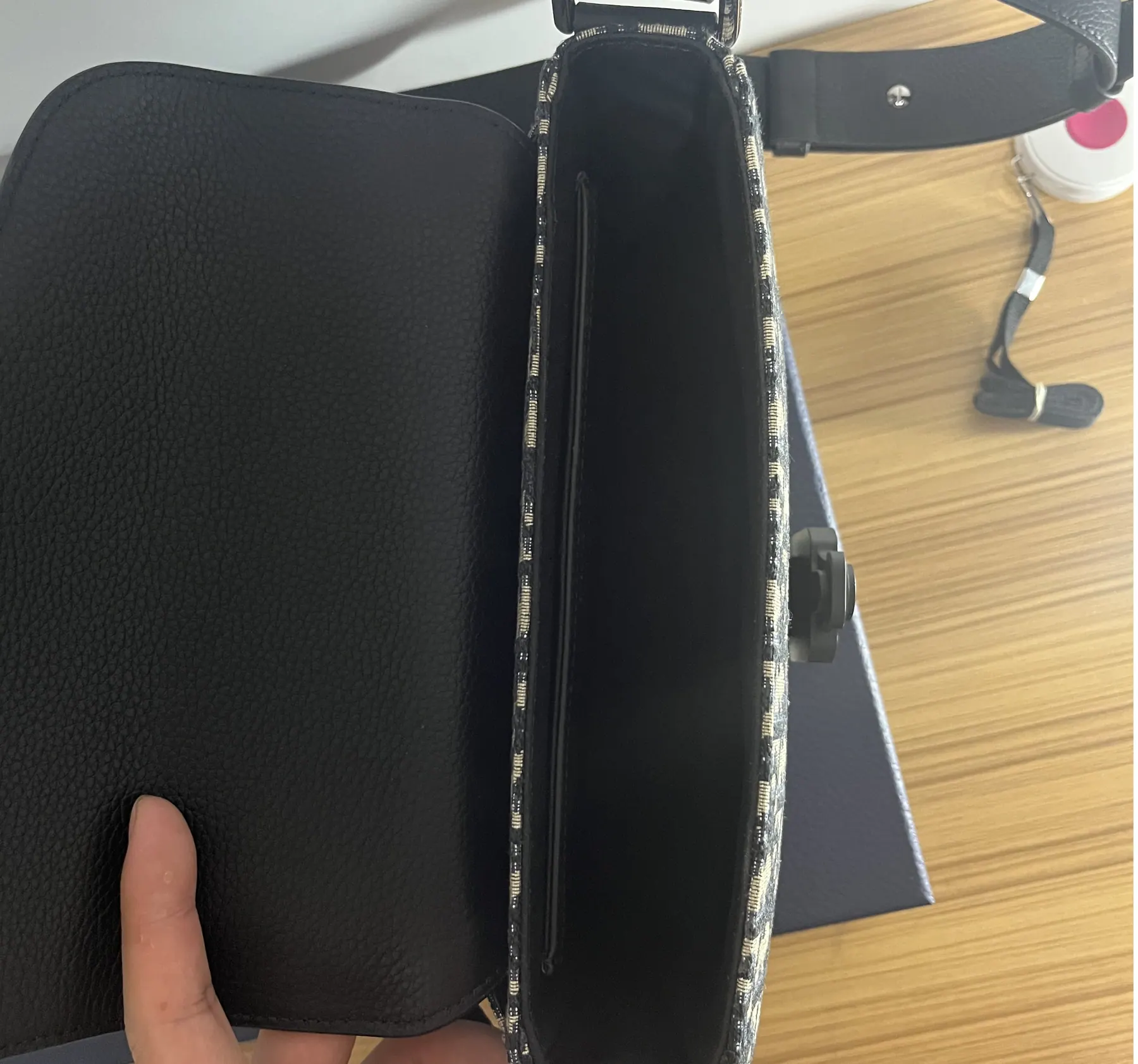 M9 Dior 小号 Saddle 翻盖邮差包 1ADPO049YKS 23 x 17.5 x 6cm