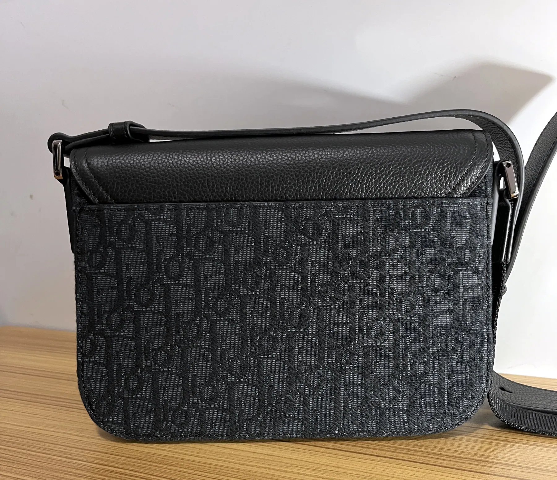 M9 Dior 小号 Saddle 翻盖邮差包 1ADPO049YKS 23 x 17.5 x 6cm