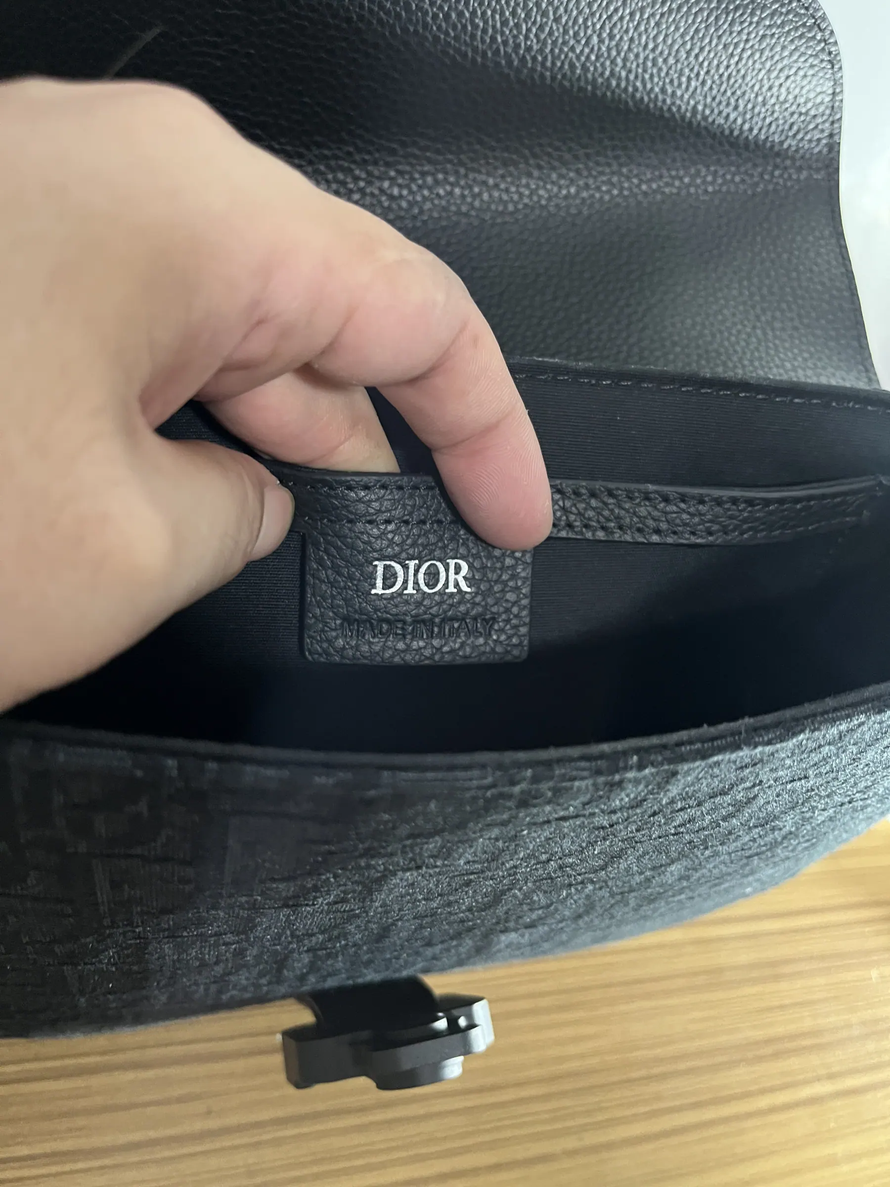 M9 Dior 小号 Saddle 翻盖邮差包 1ADPO049YKS 23 x 17.5 x 6cm