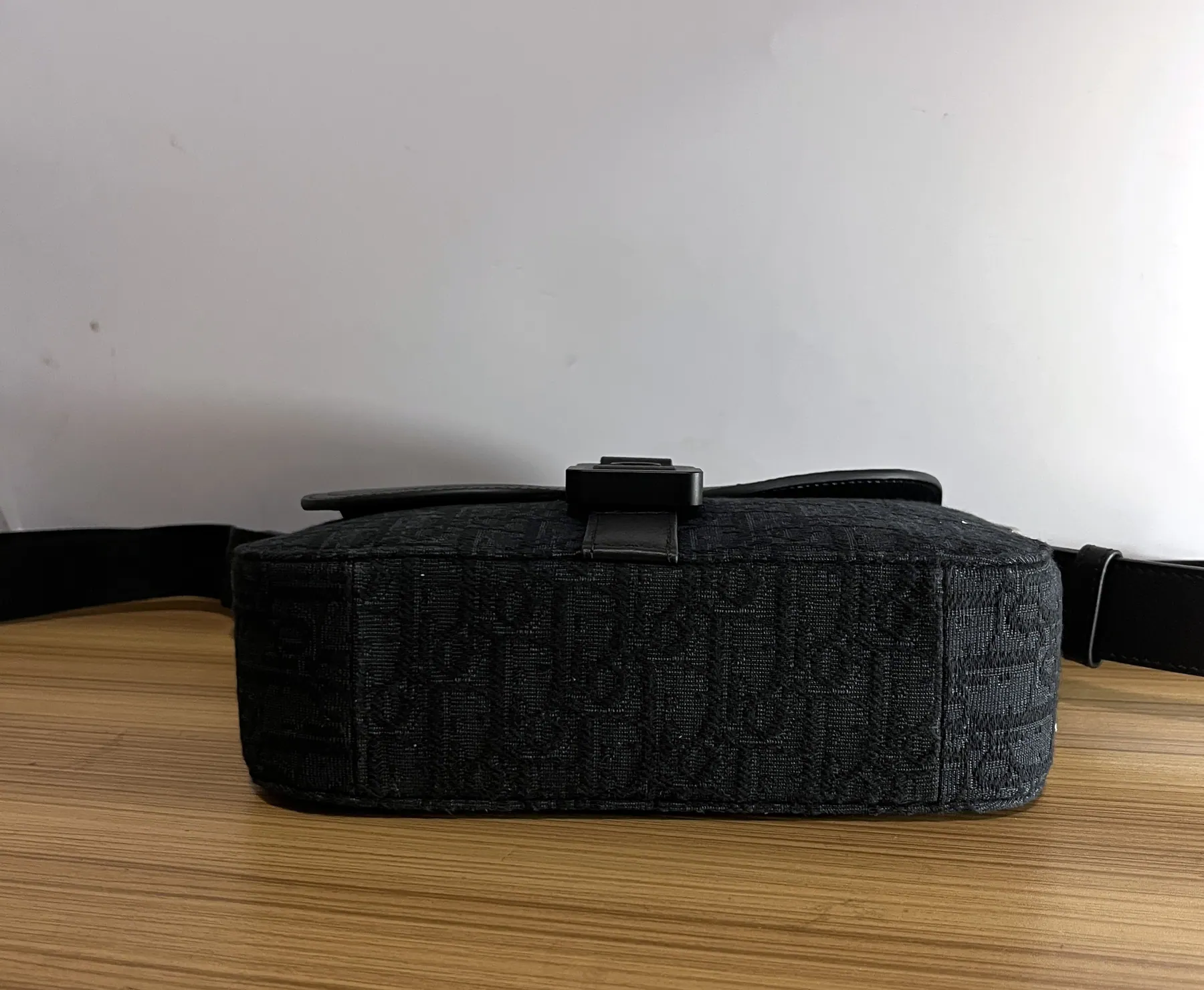 M9 Dior 小号 Saddle 翻盖邮差包 1ADPO049YKS 23 x 17.5 x 6cm