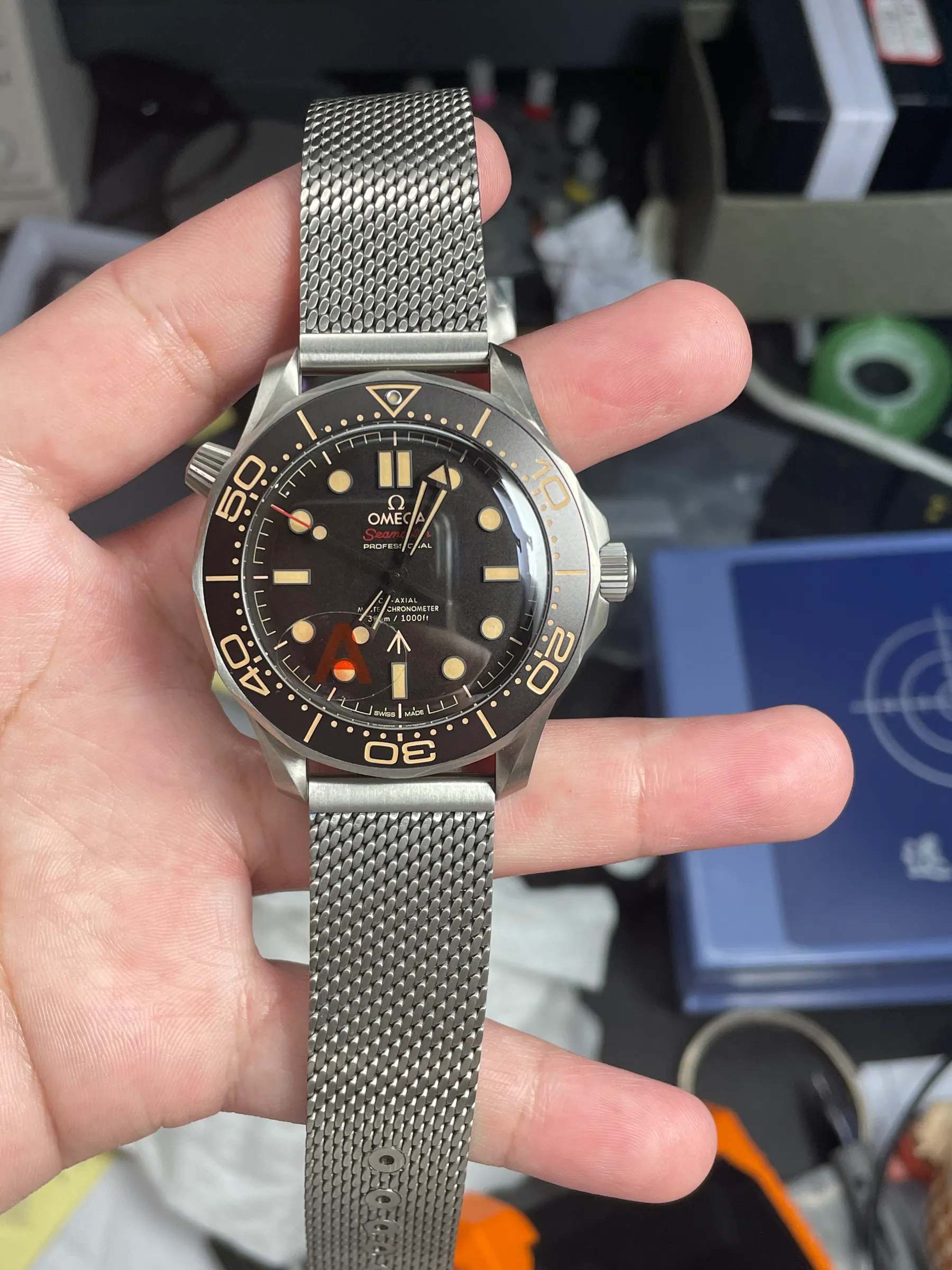 VS | 8806机芯｜42mm l 欧米茄海马潜水300M 210.30.42.20.06.002 钛金属表链